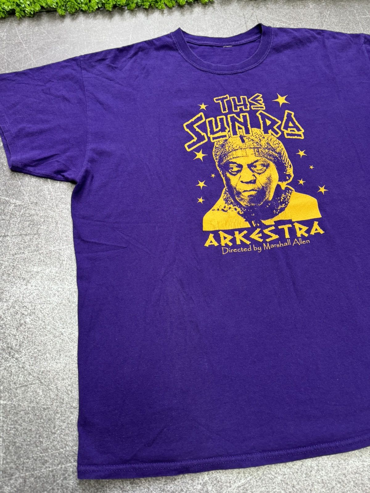 Band Tees Vintage Purple T-Shirt Tee Sun Ra Arkestra Marshall Allen Size US L / EU 52-54 / 3 - 10 Thumbnail