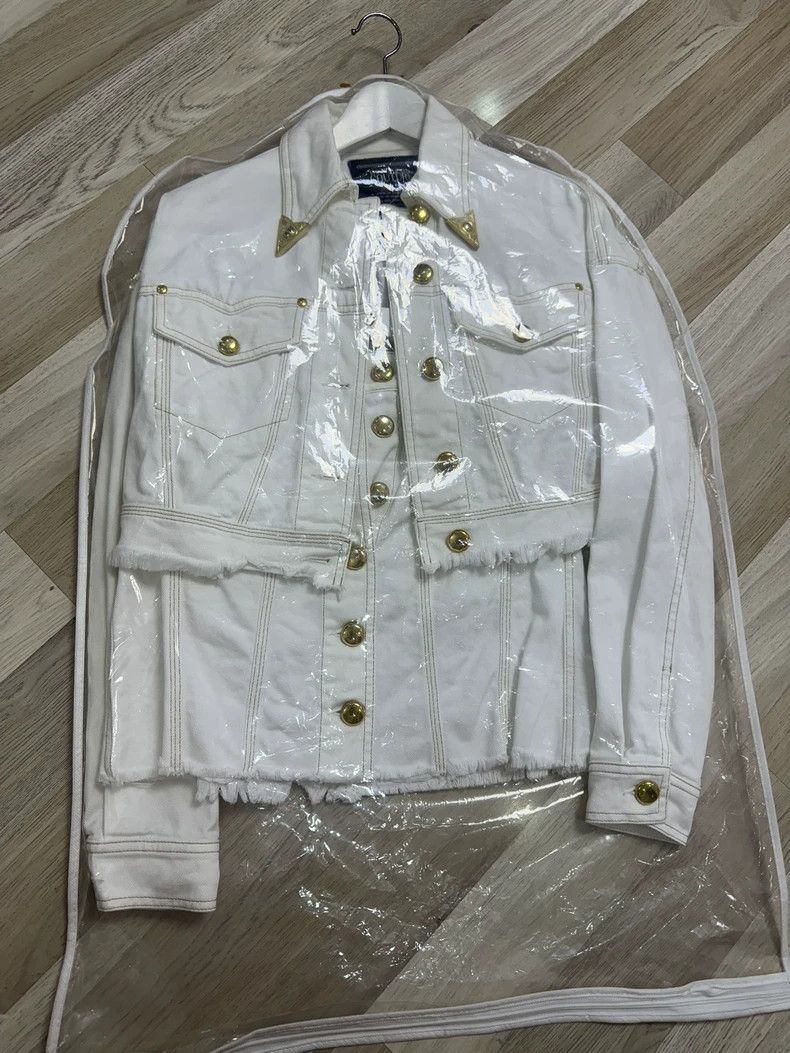 Versace Versace Gold buckle with white denim suit Size S / US 4 / IT 40 - 1 Thumbnail