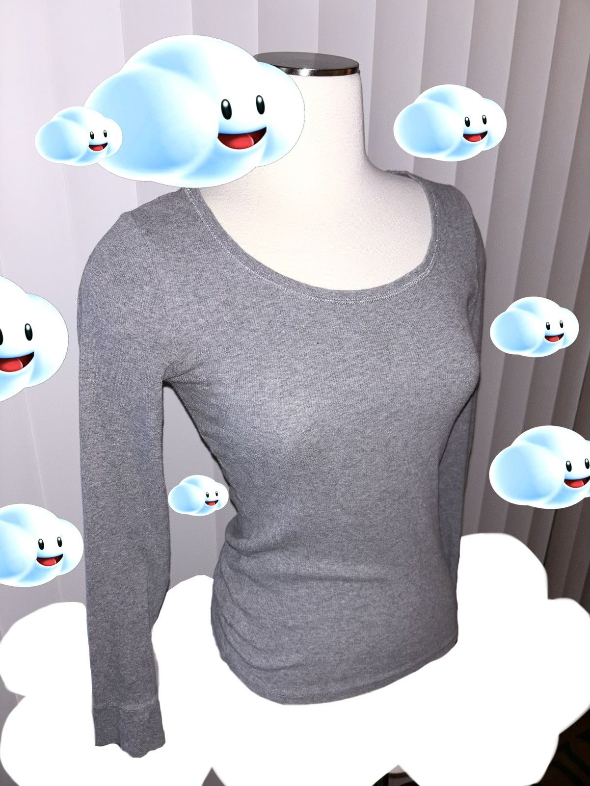 Faded Glory Faded Glory Women’s Gray Long Sleeve Top Size Small Glitter Size S / US 4 / IT 40 - 8 Thumbnail