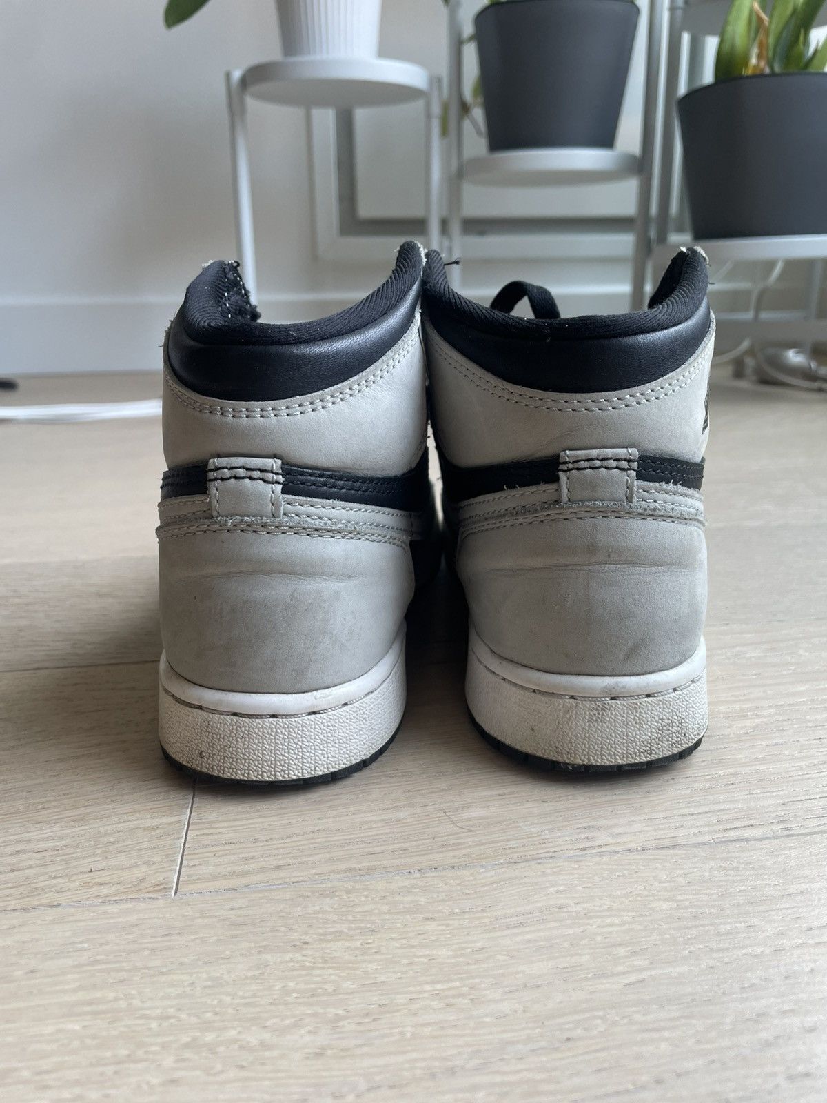 Jordan Brand Jordan 1 Retro High Silver 2.0 Size 4.5 Size US 4.5 / IT 34.5 - 3 Thumbnail