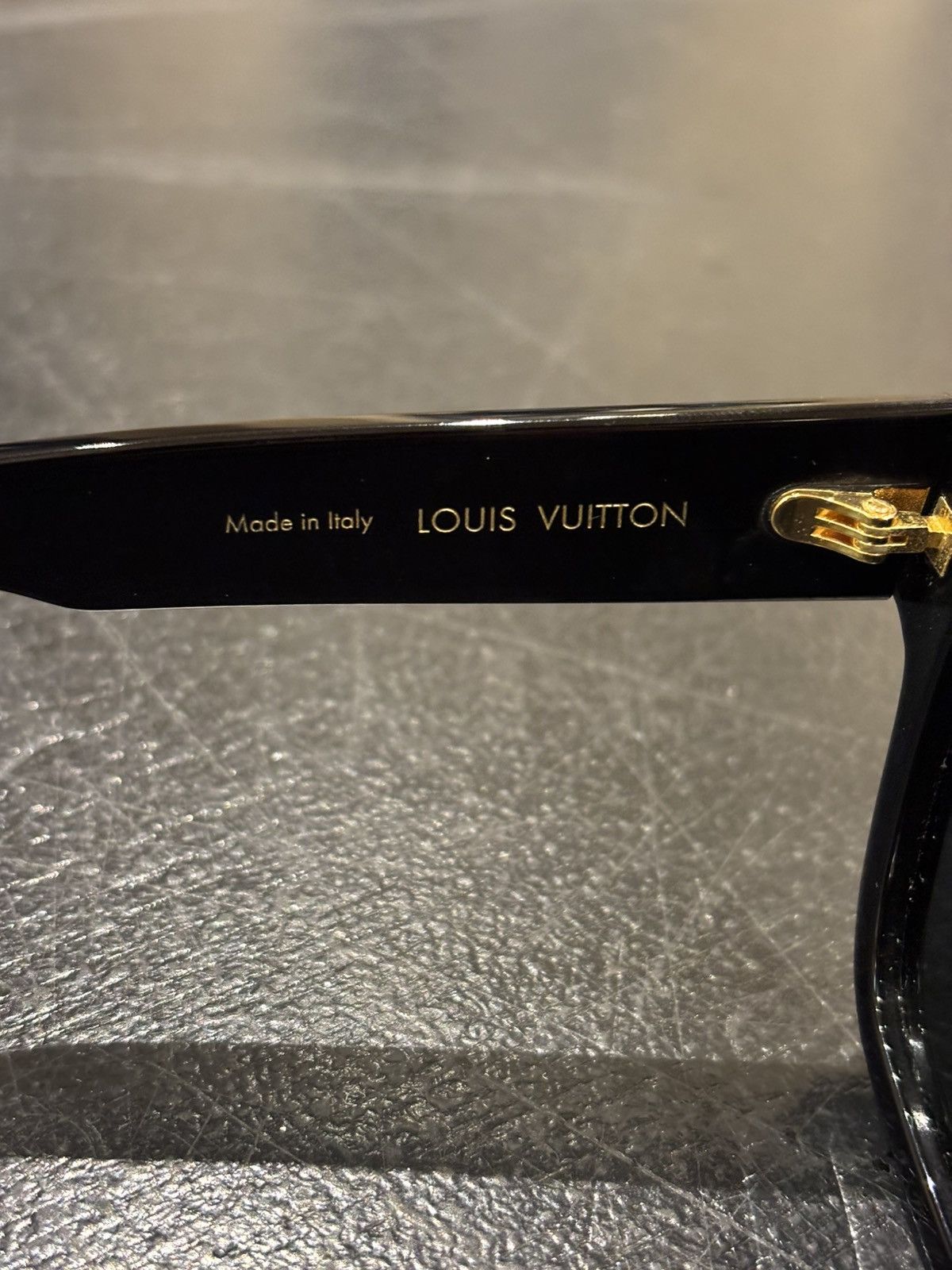 Louis Vuitton Louis Vuitton Escape Square Sunglasses Size ONE SIZE - 5 Thumbnail