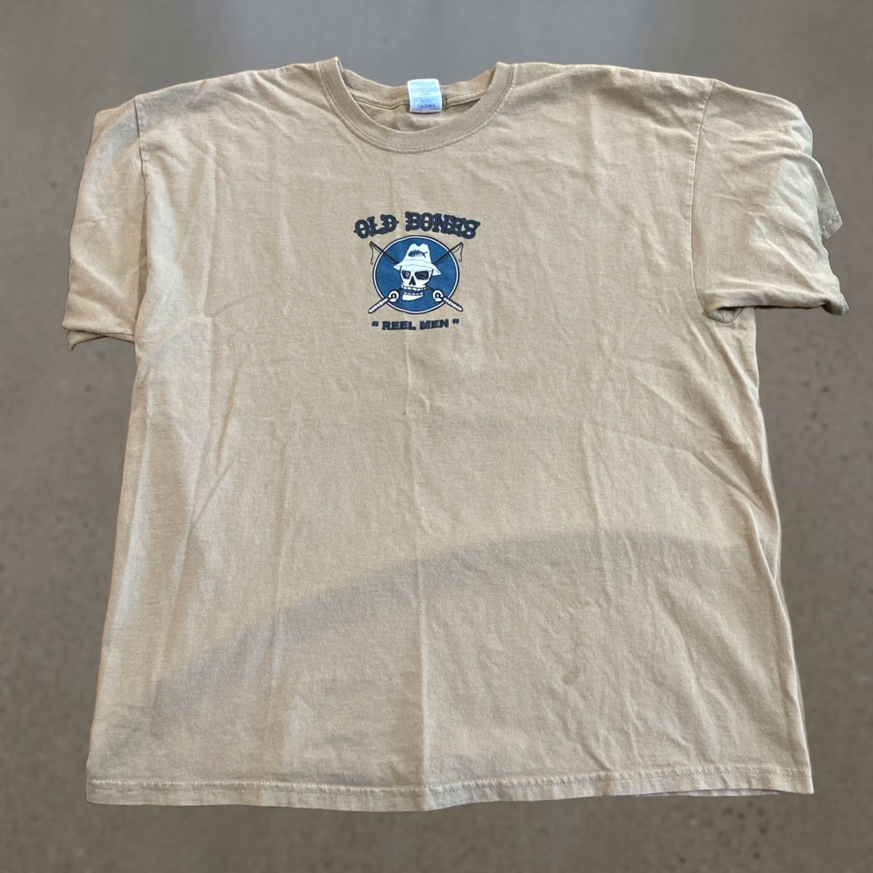 Gildan VINTAGE Old Bones Reel Men Skeleton Rod Funny Humor Fisherman Graphic Tee XL Size US XL / EU 56 / 4 - 1 Thumbnail