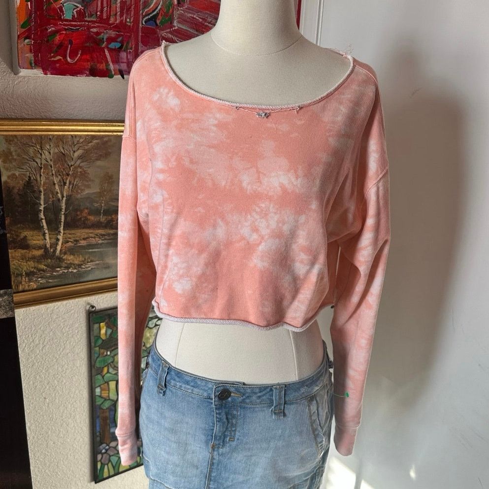 Forever 21 forever 21 pink tie dye scoop neck long sleeve shirt cold Size S / US 4 / IT 40 - 1 Thumbnail