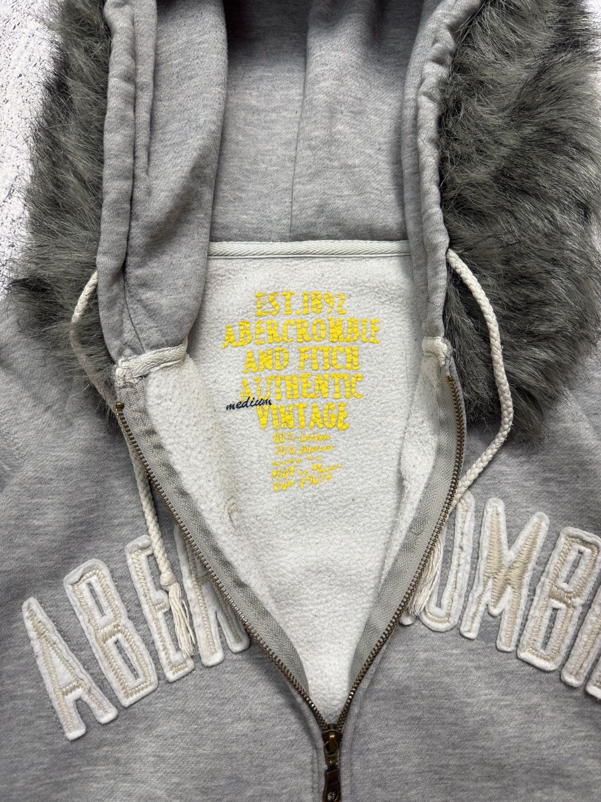 Abercrombie & Fitch Y2K Abercrombie & Fitch Faux Fur Zip Up Hoodie Cyber Size US M / EU 48-50 / 2 - 6 Thumbnail