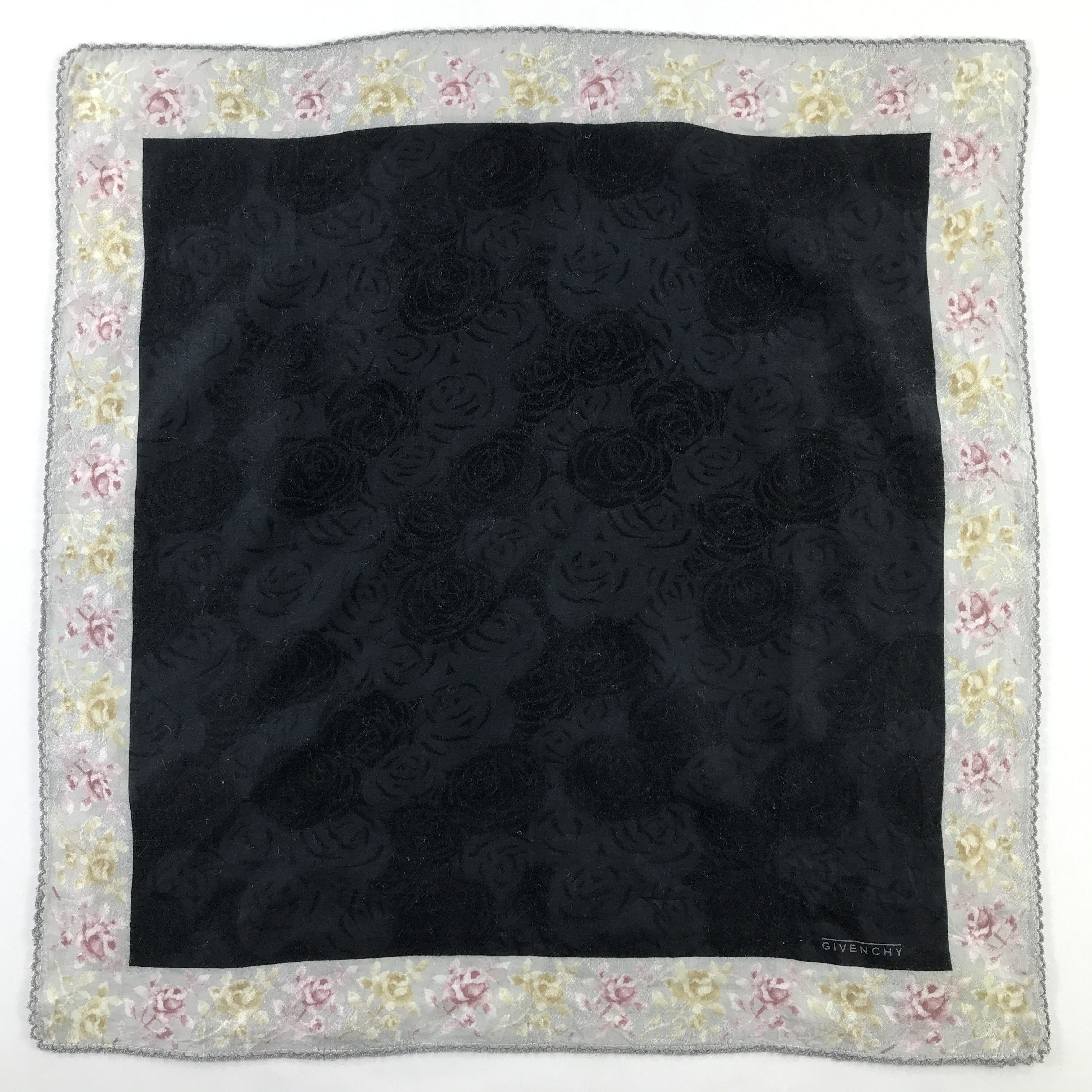 Vintage Givenchy Bandana/ Handkerchief / Neckerchief Size ONE SIZE - 3 Thumbnail