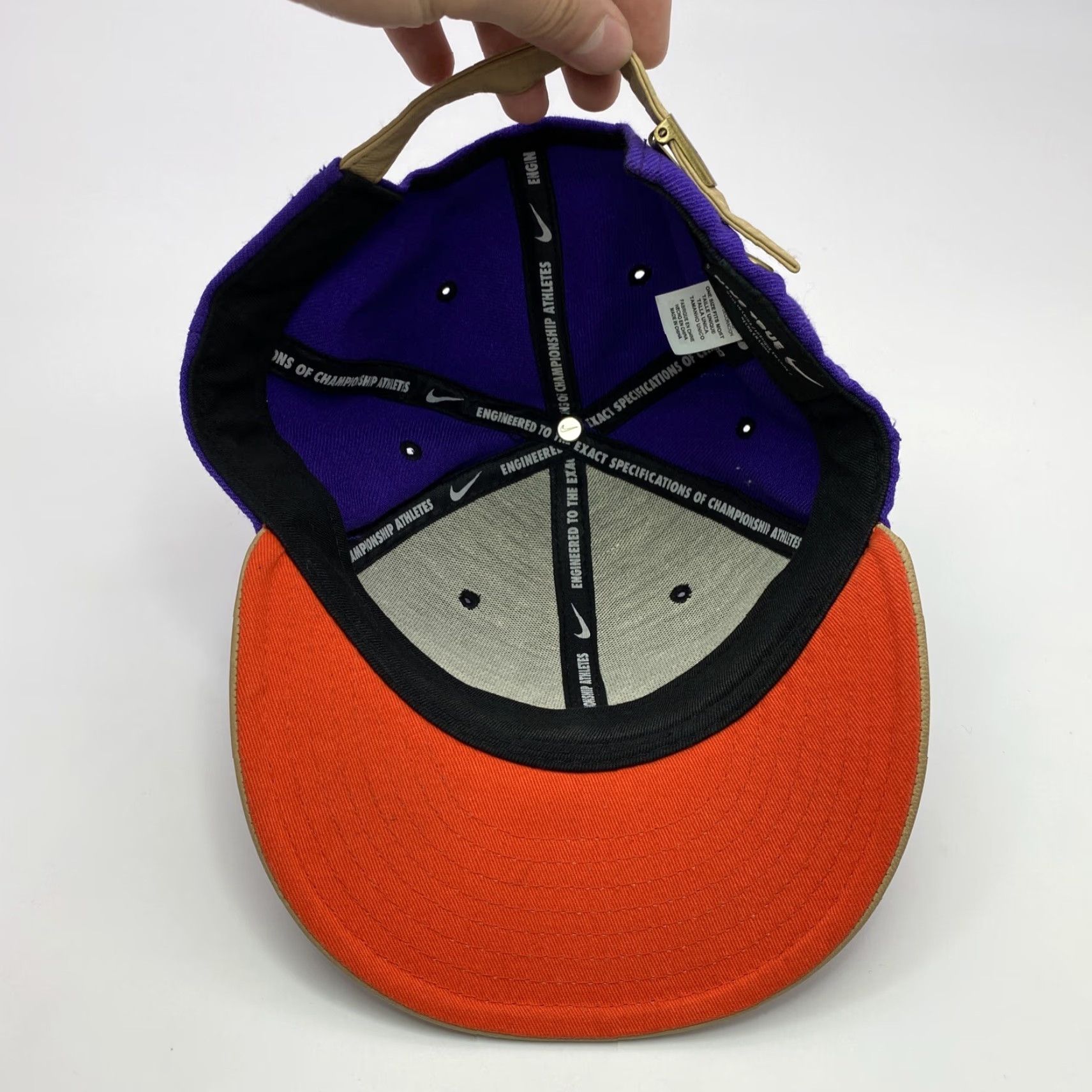 Nike NIKE TRUE ACG STRAPBACK HAT CAP PURPLE LEATHER ADJUSTABLE SOUTH BEACH UNISEX Size ONE SIZE - 5 Thumbnail