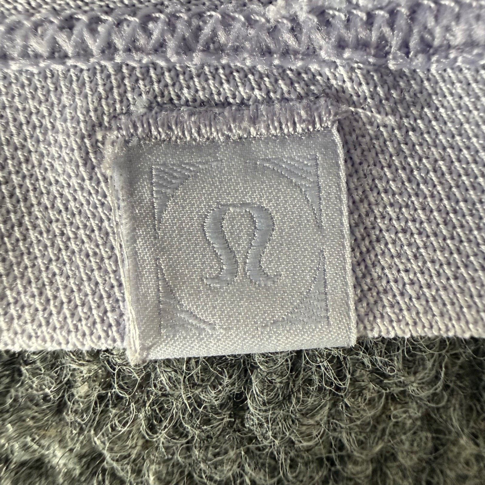 Lululemon Lululemon Polo Shirt Mens Medium Lavender Short Sleeve Golf Size US M / EU 48-50 / 2 - 2 Thumbnail