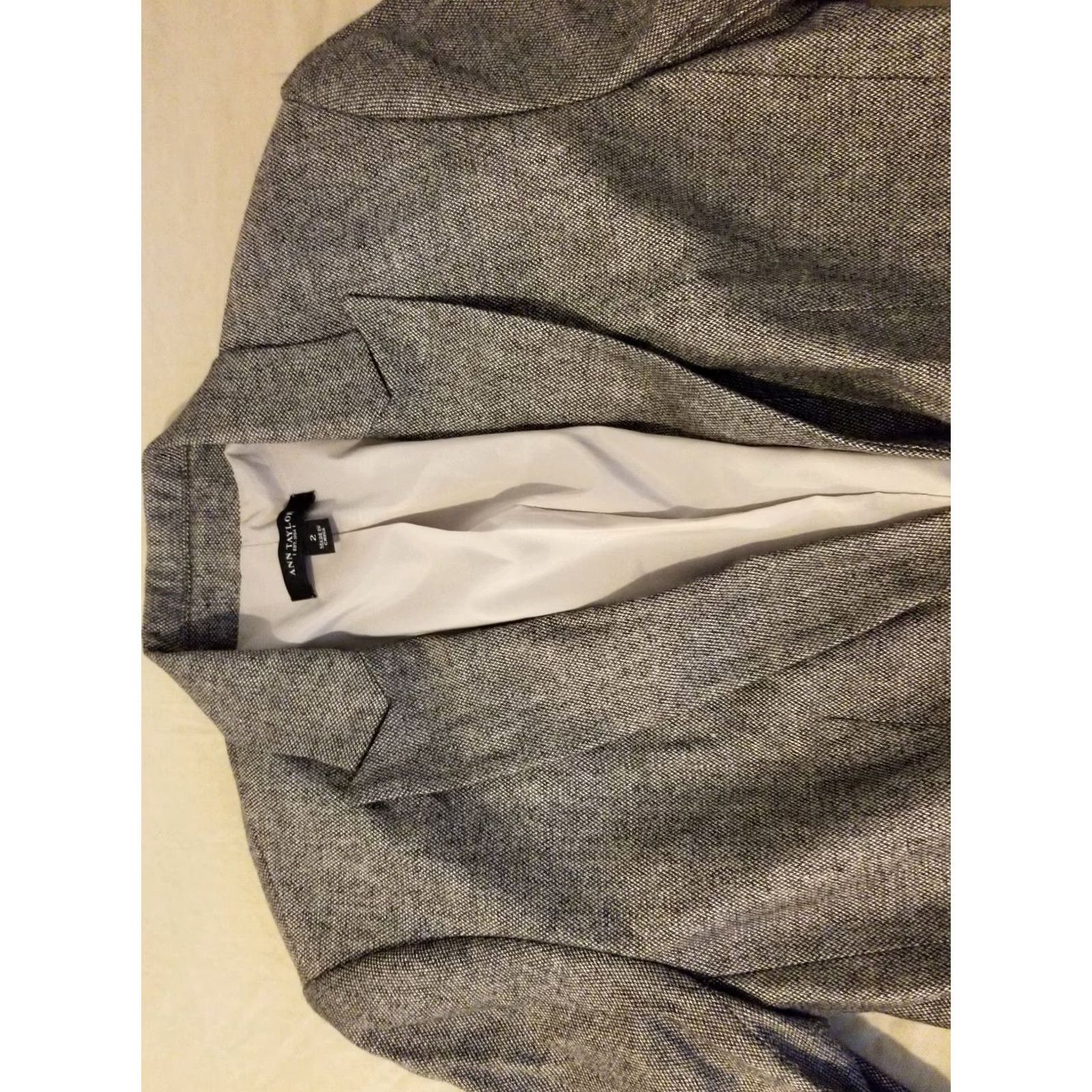 Ann Taylor Womens Ann Taylor Blazer Jacket 2 Gray Gray Polyester Regular Basic Jacket Womens Size XS / US 0-2 / IT 36-38 - 2 Thumbnail