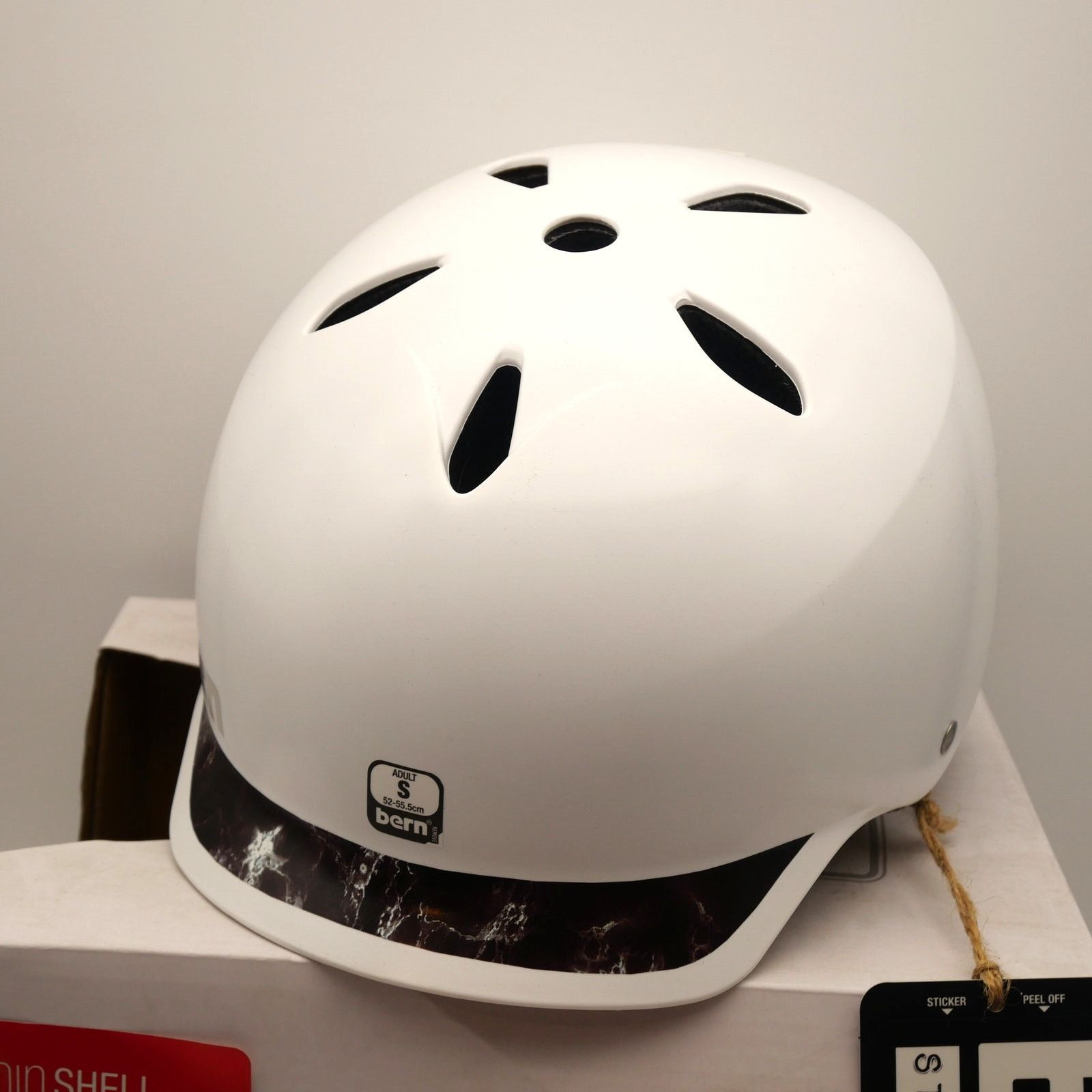 bern snowboard helmet womens Hendrix Winter  Helmets This model uses a thin ABS shell lined with EPS Foam to create a burly lightweight lid NEW Bern Lenox Women\'s Small