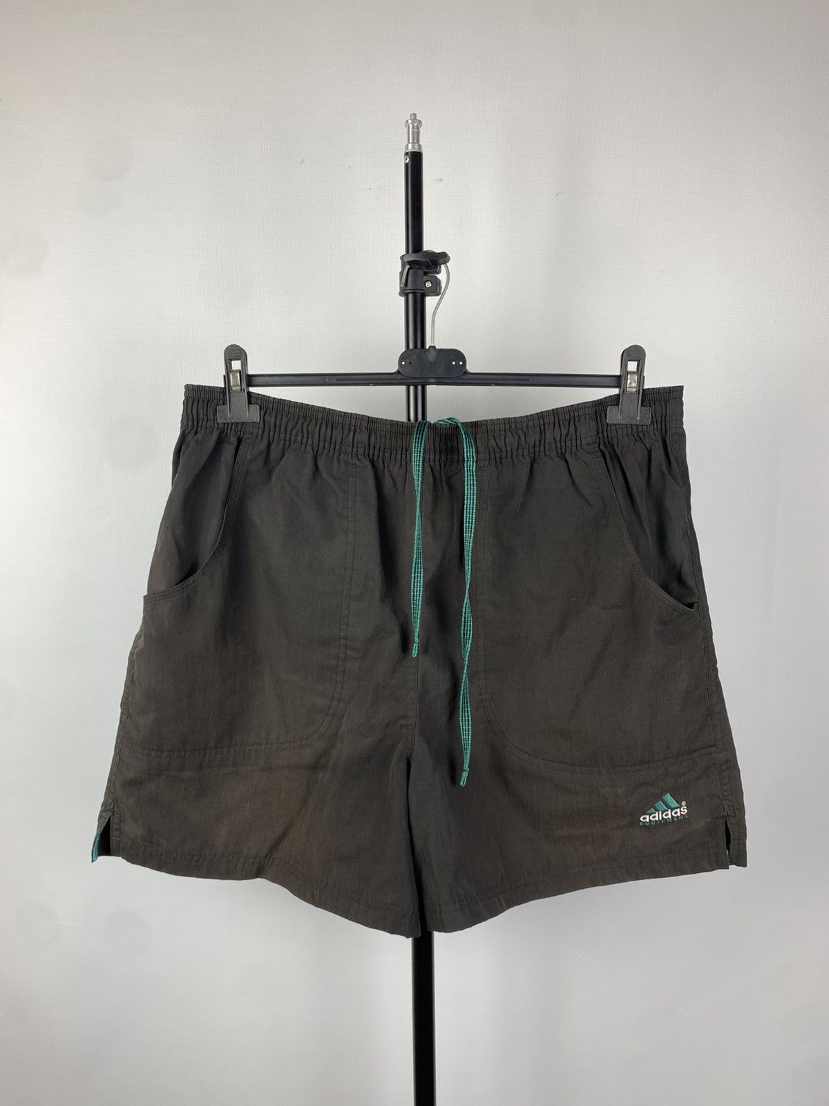 Other Vintage Adidas Equipment Vintage Nylon Faded Black Shorts 4g Size US 36 / EU 52 - 1 Thumbnail