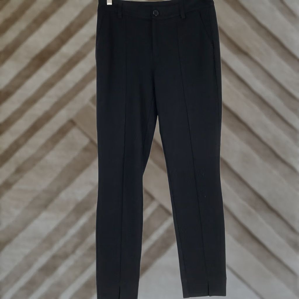Vintage CABI Women's 4 Black Rayon Blend Slack Pants Style 3573 Size 27" / US 4 / IT 40 - 1 Thumbnail