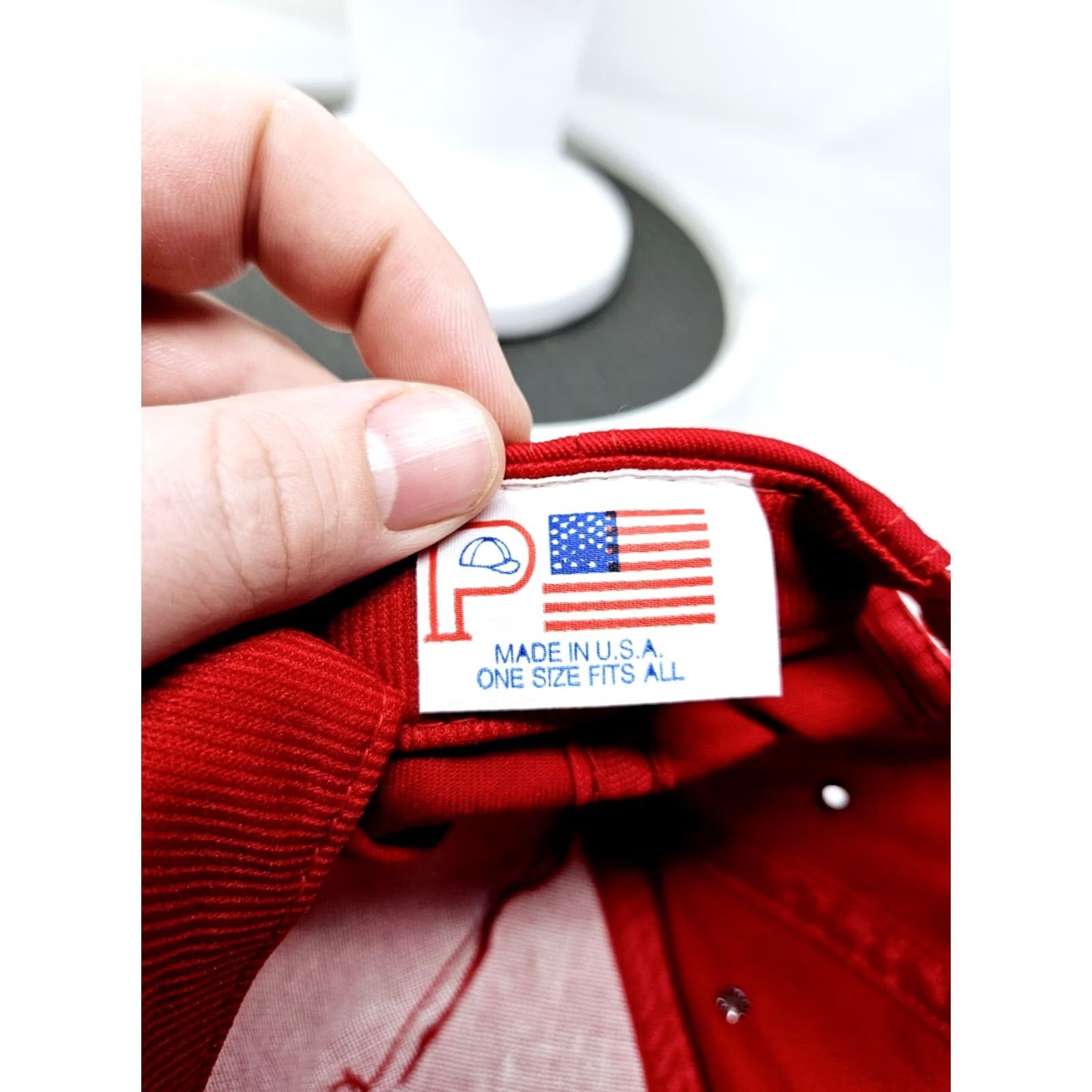 Vintage VINTAGE Romulus 4.3 L Engine Red Made In USA Snapback Hat Men One Size Red USA 80s 90s Cars Snapback Mens Size ONE SIZE - 7 Thumbnail