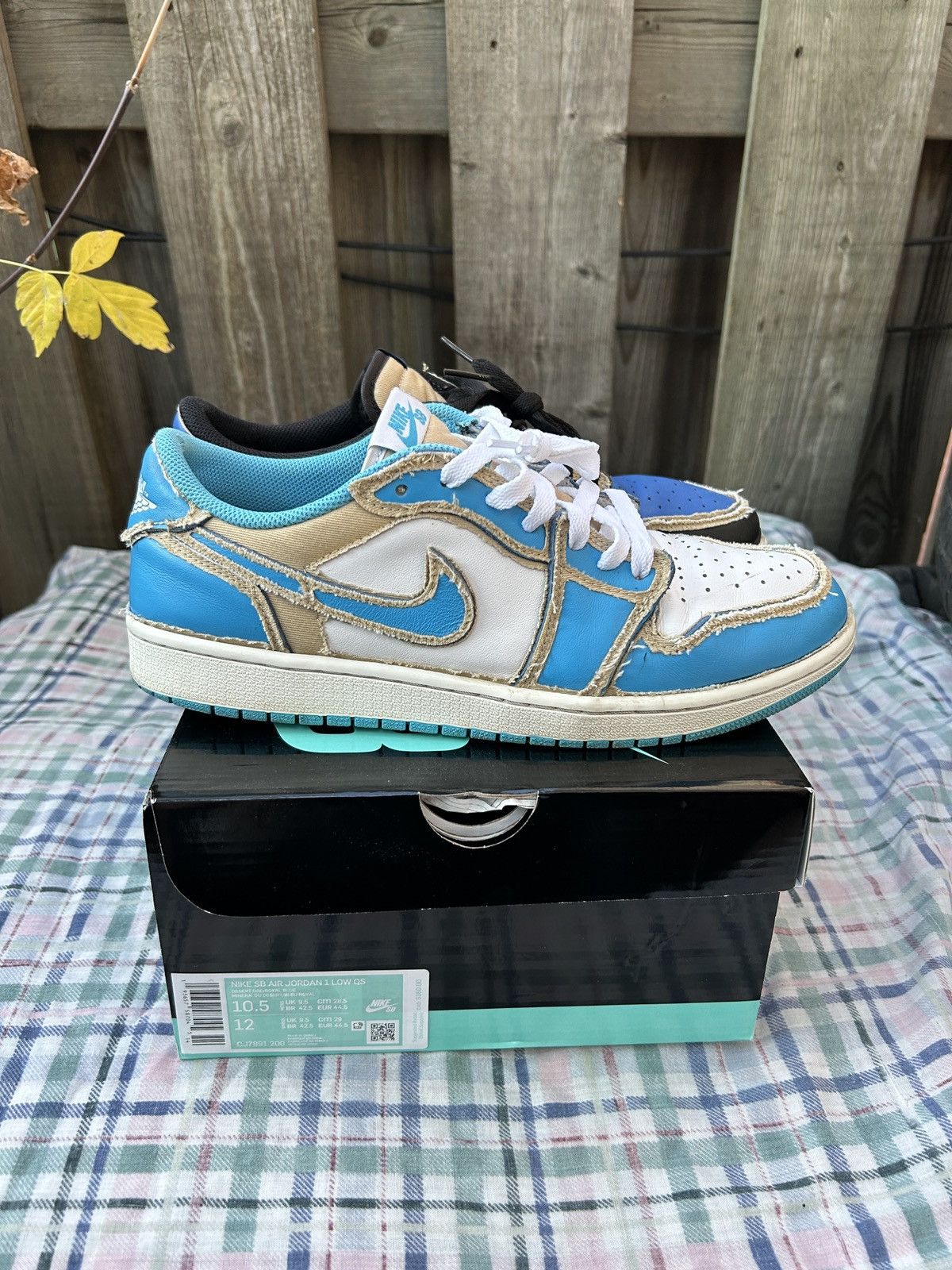 Jordan Brand Nike SB Air Jordan 1 Low QS Desert Ore Size US 10.5 / EU 43-44 - 2 Thumbnail