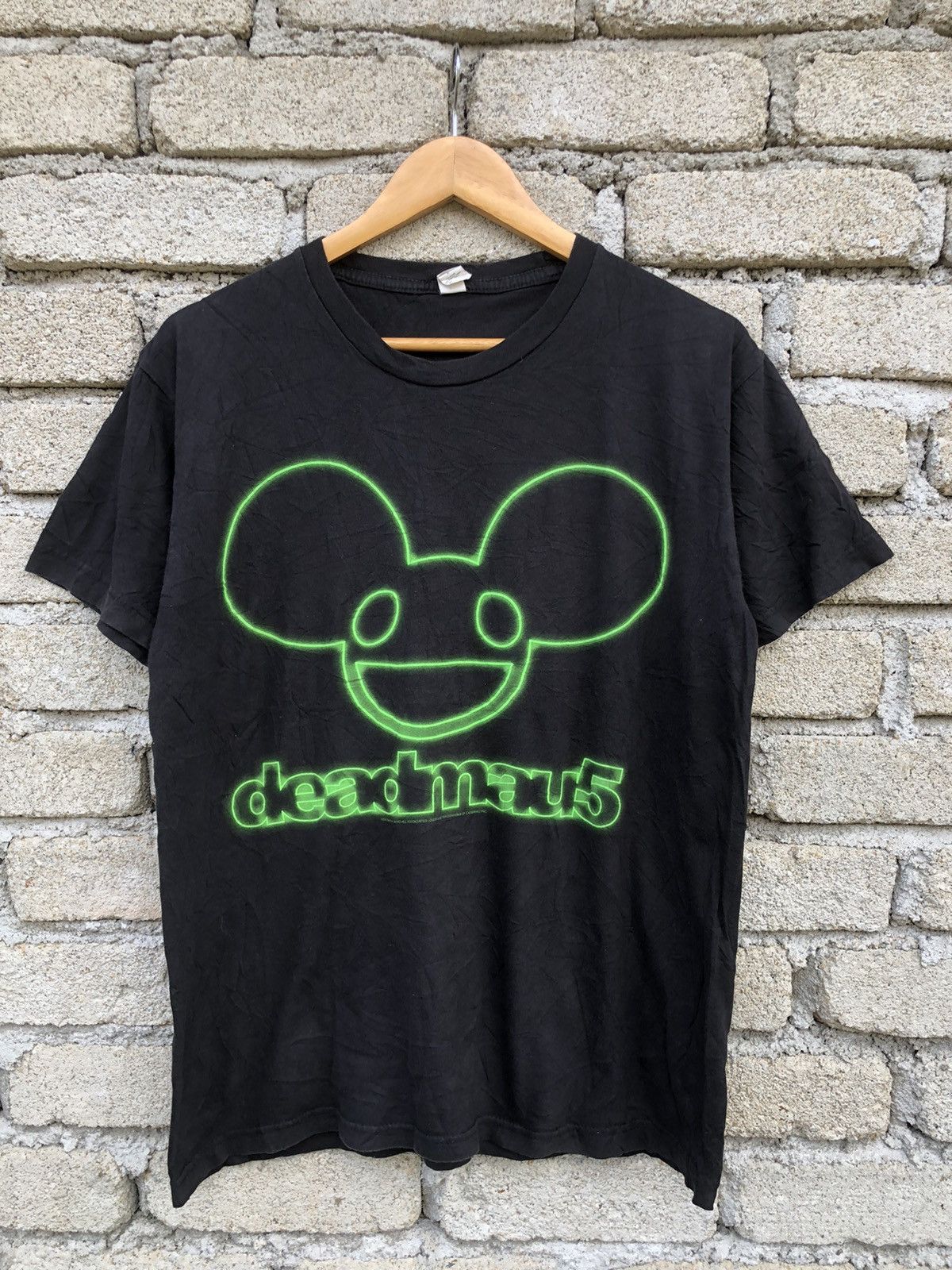 Band Tees Vintage Y2K Deadmaus Neon Logo Dj Band Tshirt Size US M / EU 48-50 / 2 - 1 Thumbnail