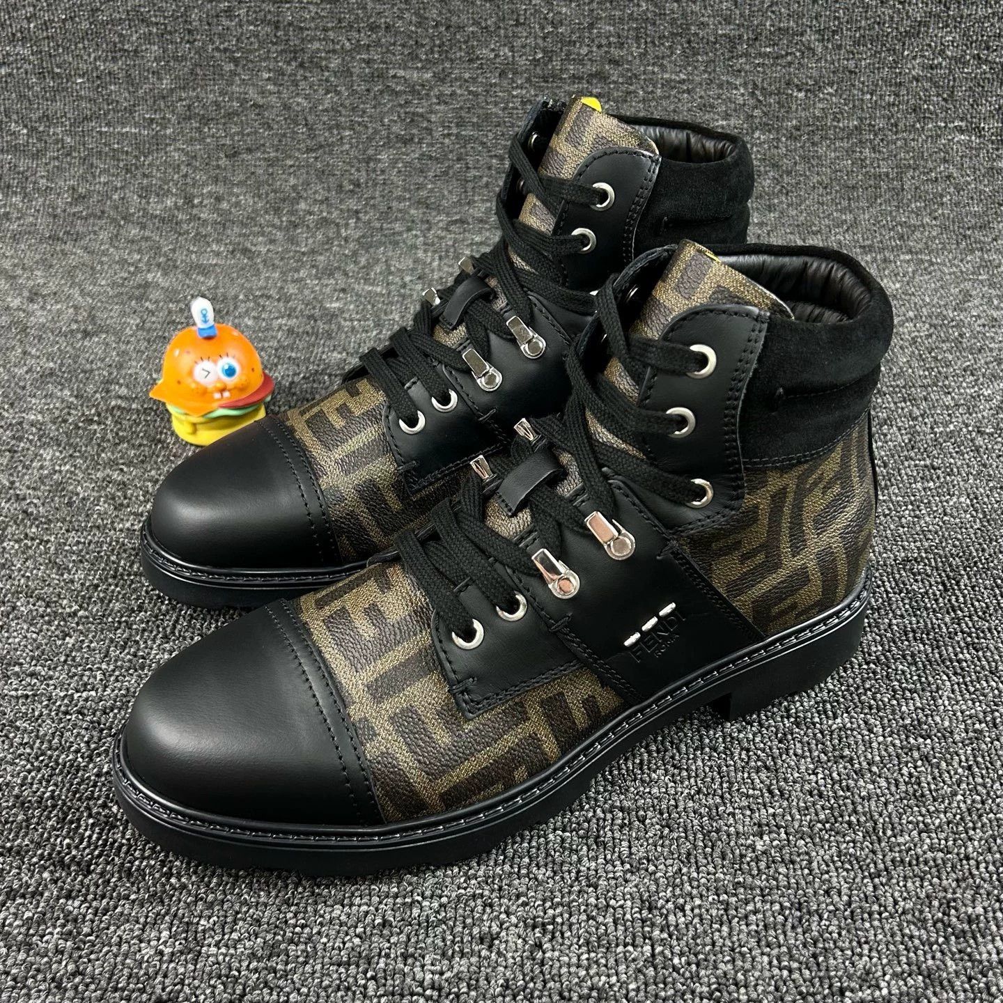 FENDI x Versace ソックス Fendi × Versace Original Vesace X Fendi Fendace Logo Boots | Grailed