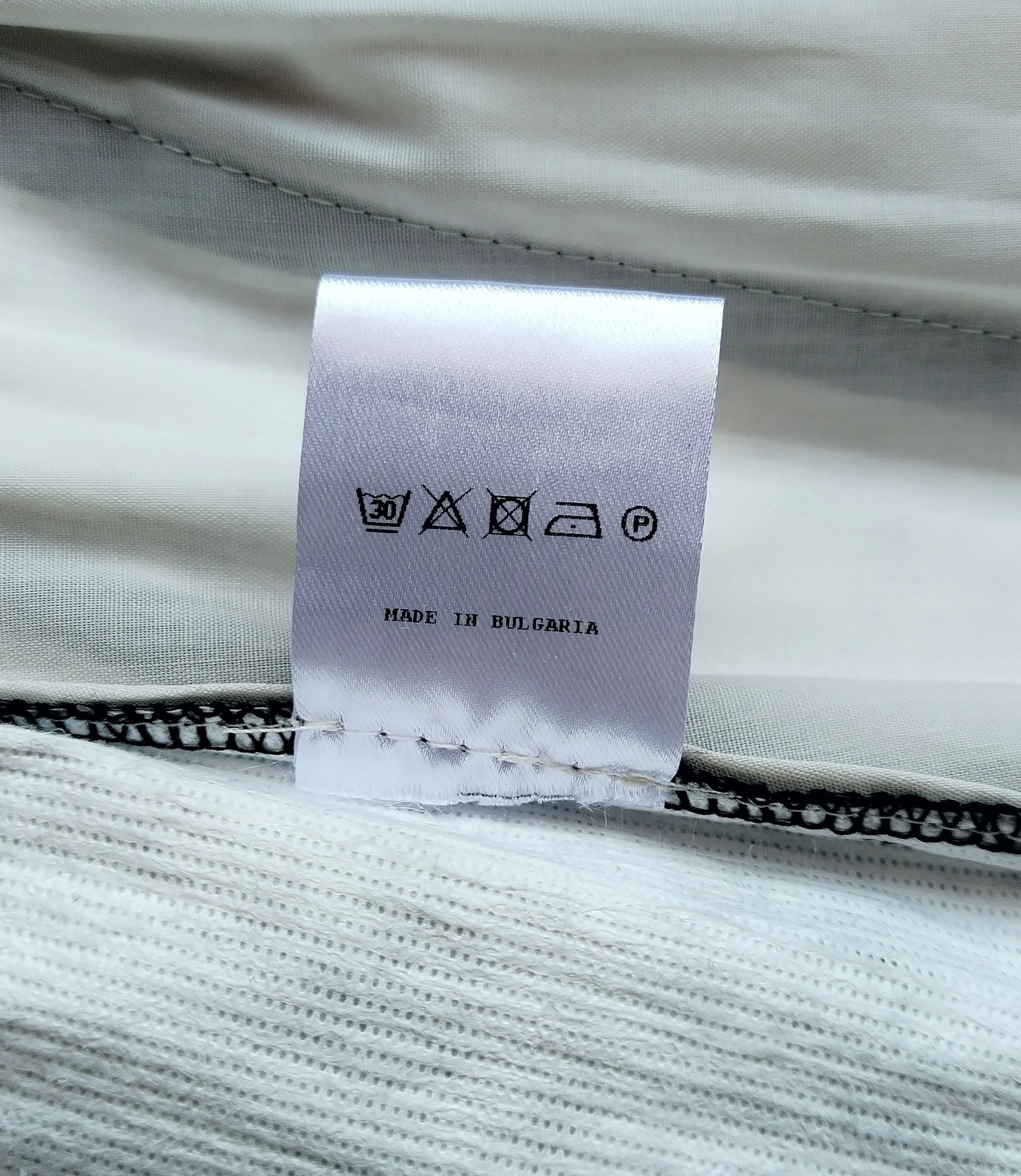 Dries Van Noten Tyvek® coated long shorts Size 25" / US 0 / IT 36 - 14 Thumbnail