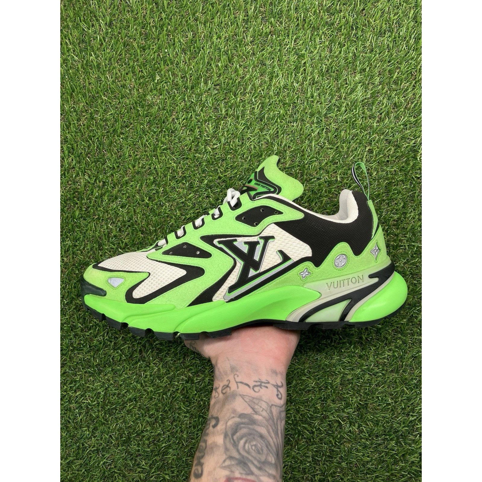 Louis Vuitton Louis Vuitton Tatic Runner ' Green ' | GREAT CONDITION! Size US 8.5 / EU 41-42 - 10 Thumbnail