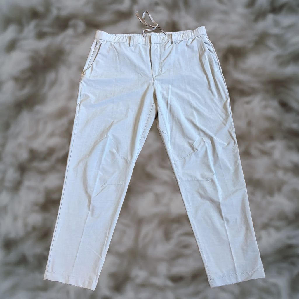 Fabletics Fabletics The Only Pant Performance Pants Chinos Golf Gray sz XL Mens Size US 36 / EU 52 - 1 Thumbnail