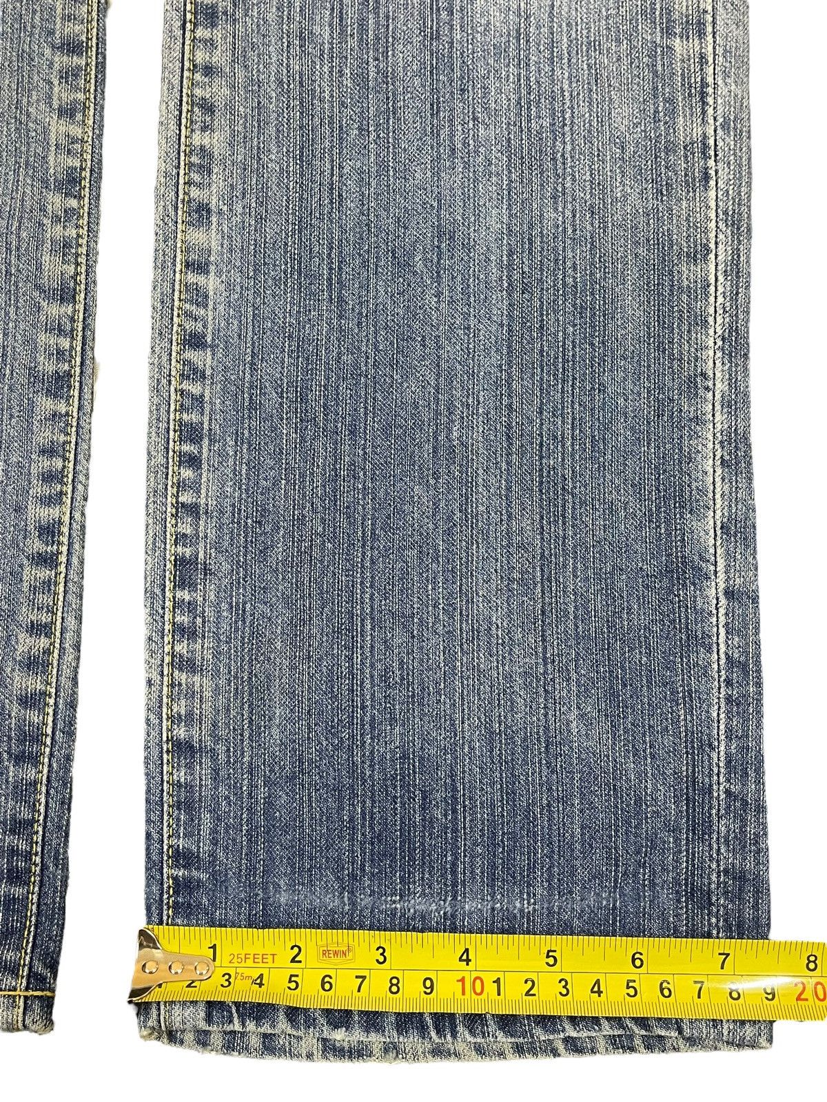 Uniqlo Vintage Japanese Uniqlo Faded Wash Distressed Style Jeans Size US 30 / EU 46 - 15 Thumbnail