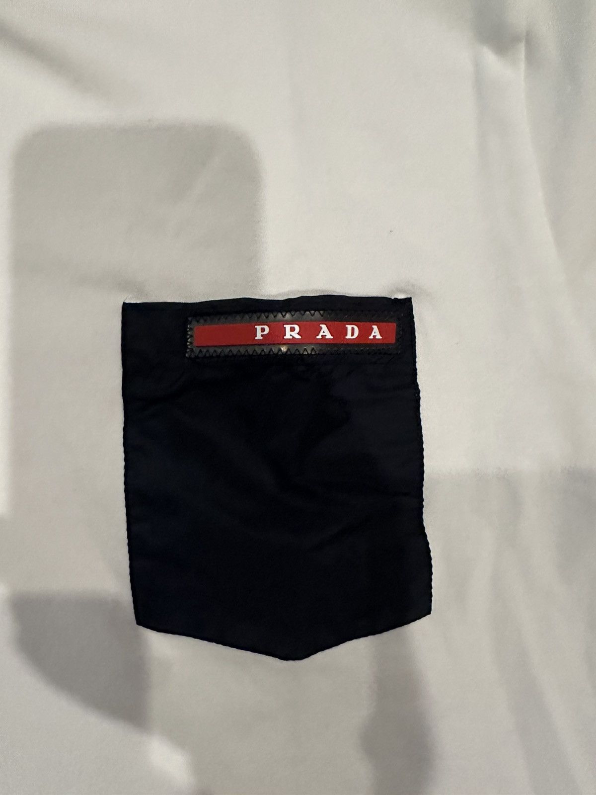 Prada Prada pre owned pocket t shirt mens large Size US L / EU 52-54 / 3 - 2 Thumbnail