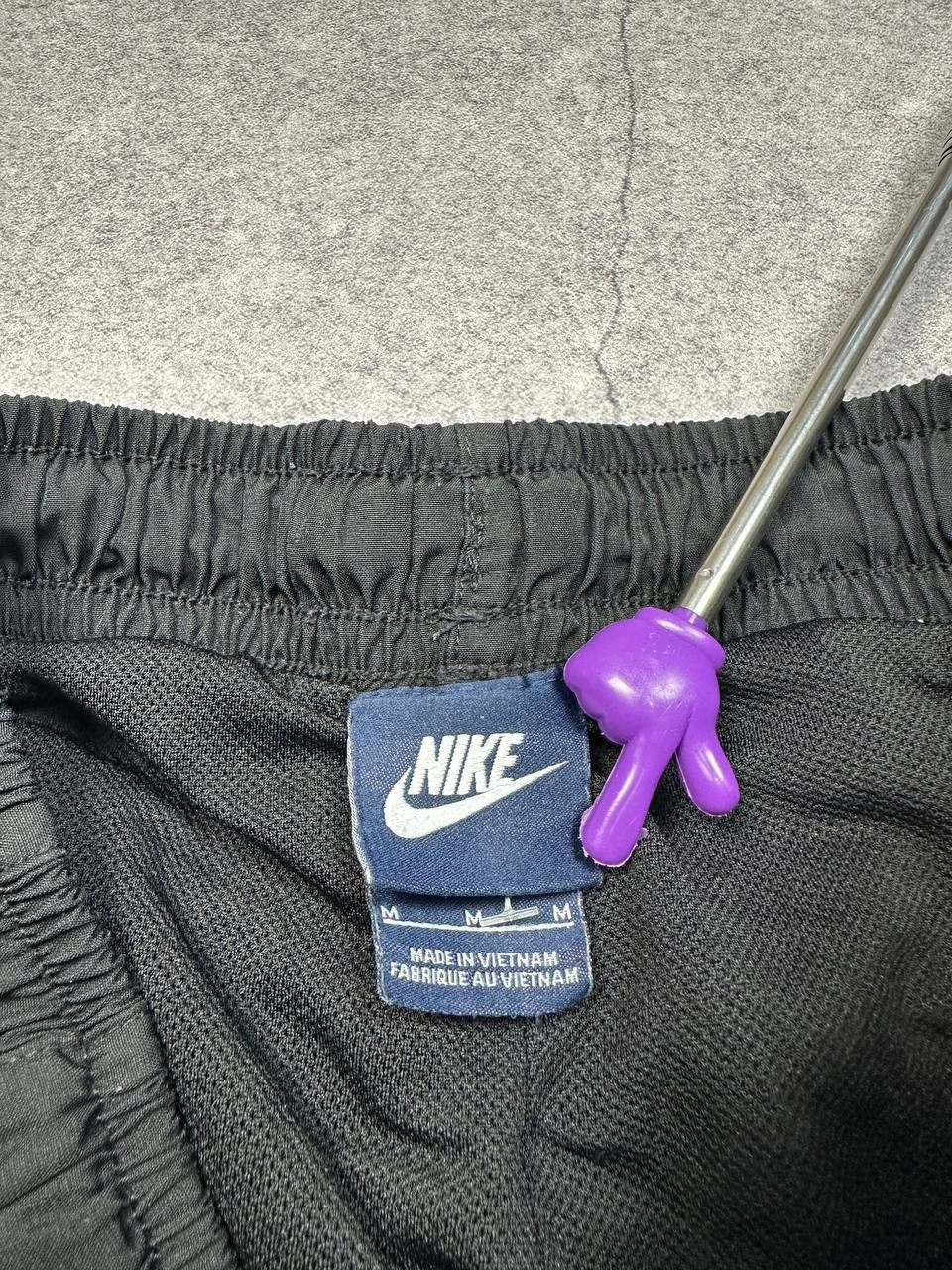 Nike Nike Nylon Track Pants, Size M – Classic Sportswear Size US 32 / EU 48 - 4 Thumbnail