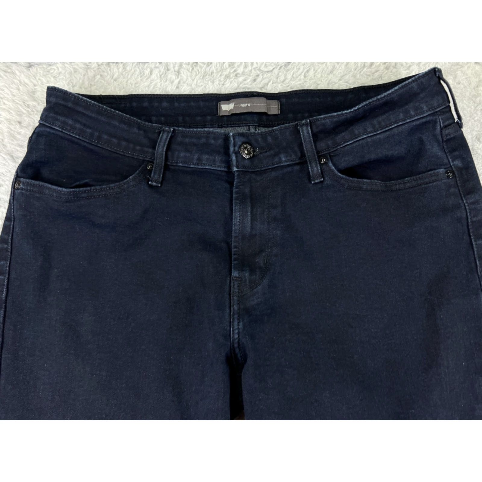 Levi's VINTAGE? No, Levis Jeans Womens 14 Blue Denim Jeans Tapered Legging Dark Wash Mid Rise 32x28 Size 36" / US 14 / IT 50 - 4 Thumbnail
