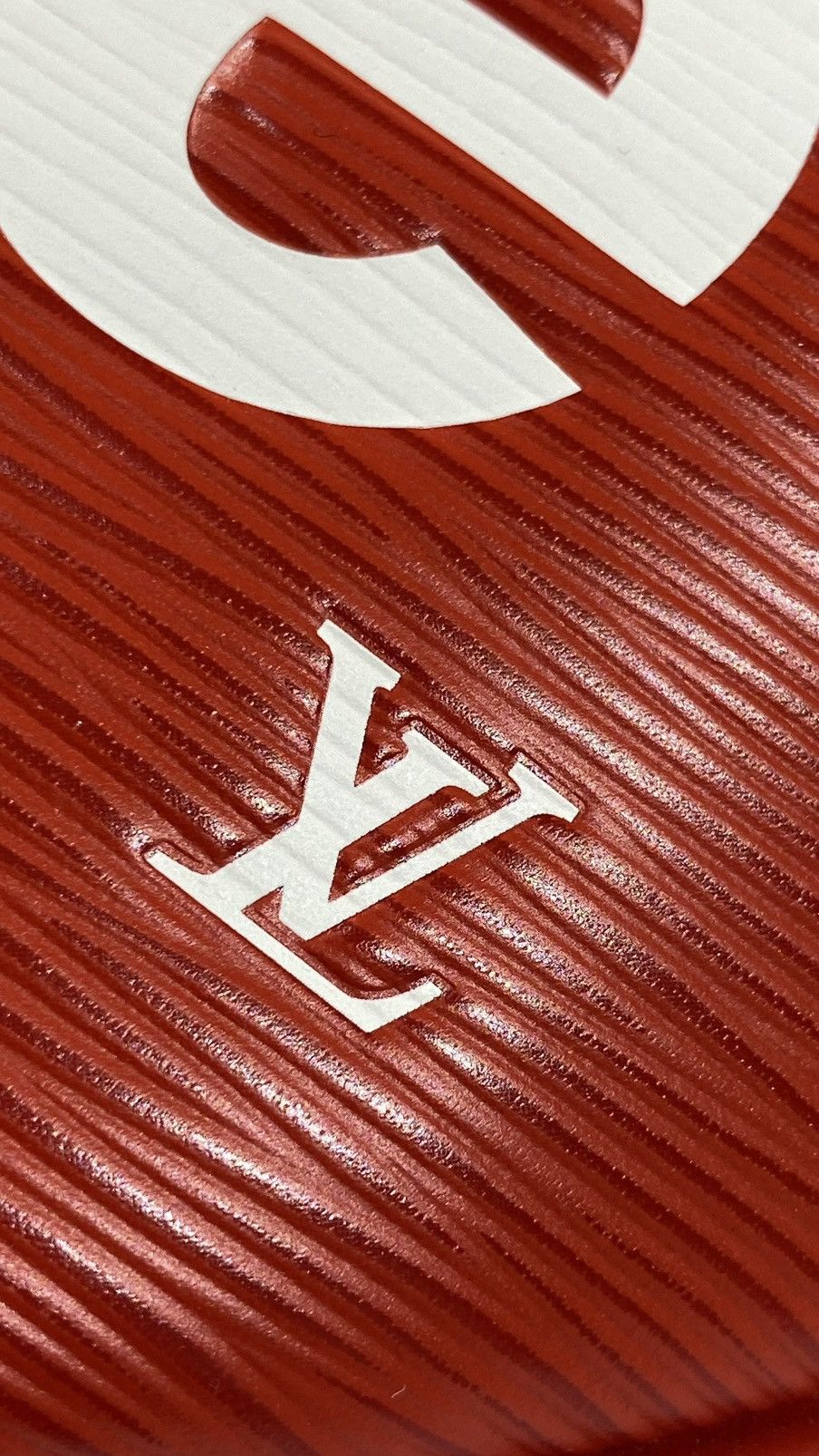 Louis Vuitton × Supreme Louis Vuitton X Supreme Bumbag Red EPI Leather Size ONE SIZE - 5 Thumbnail