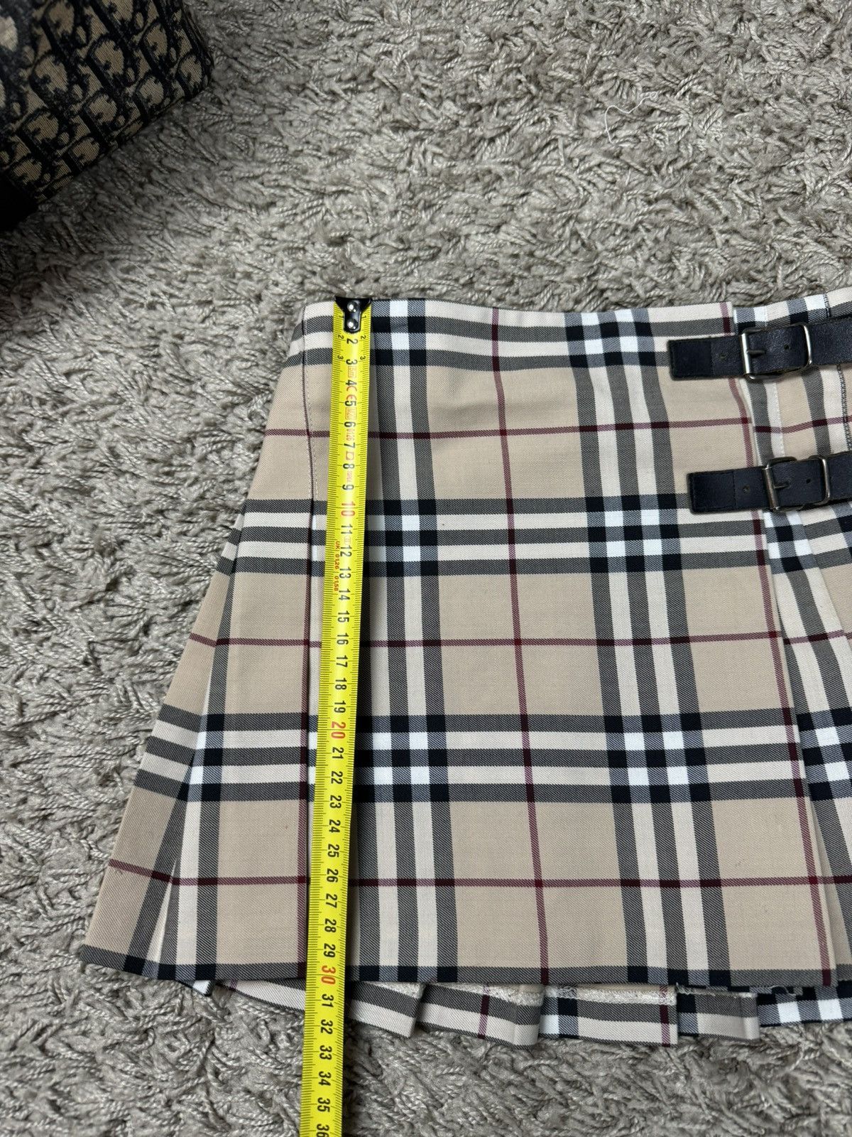 Burberry Wool skirt mini Burberry Nova Check original luxury item Size 24" / US 00 / IT 34 - 5 Thumbnail
