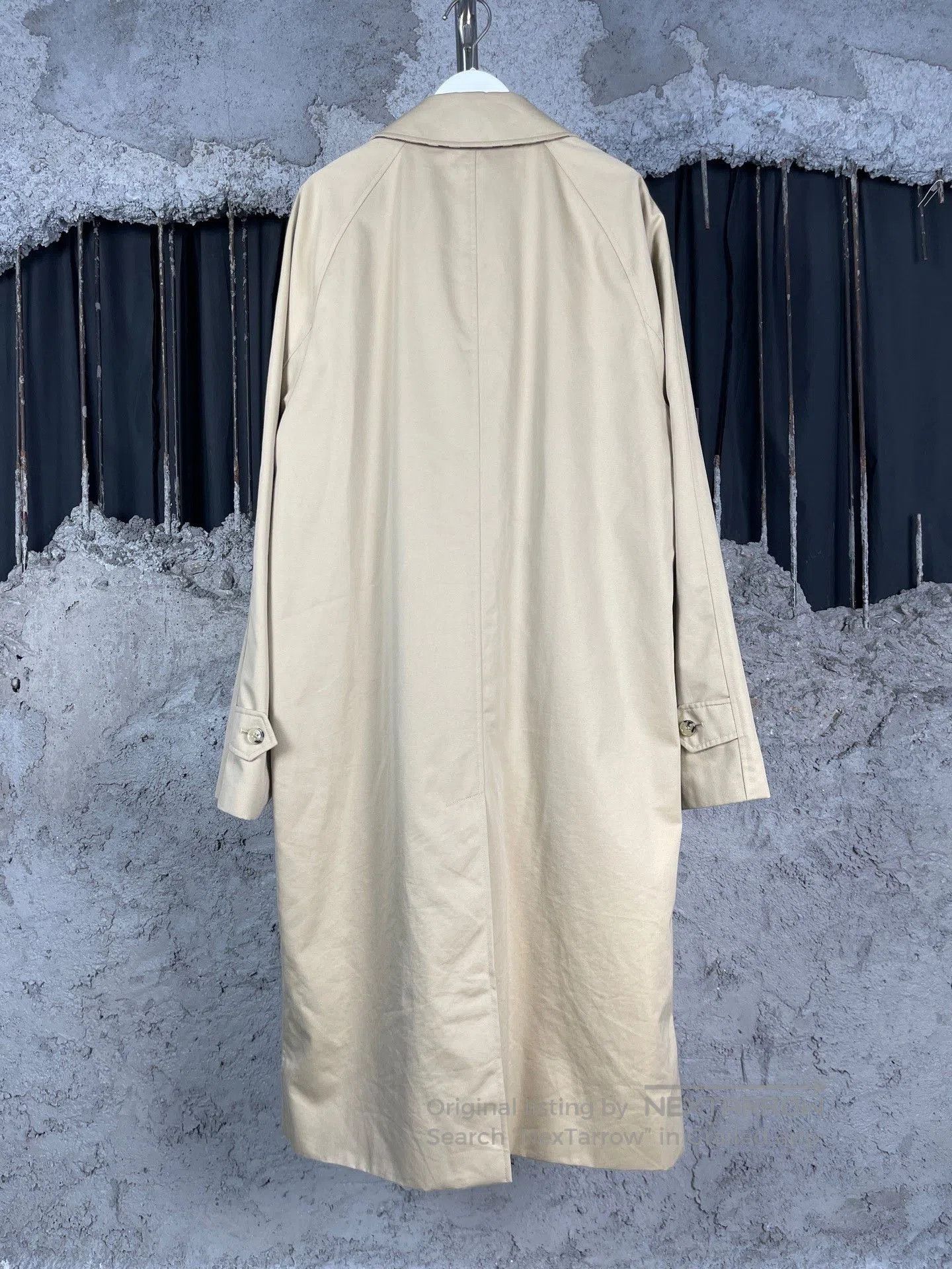 Burberry Burberry Trench Coat. Size US M / EU 48-50 / 2 - 2 Thumbnail