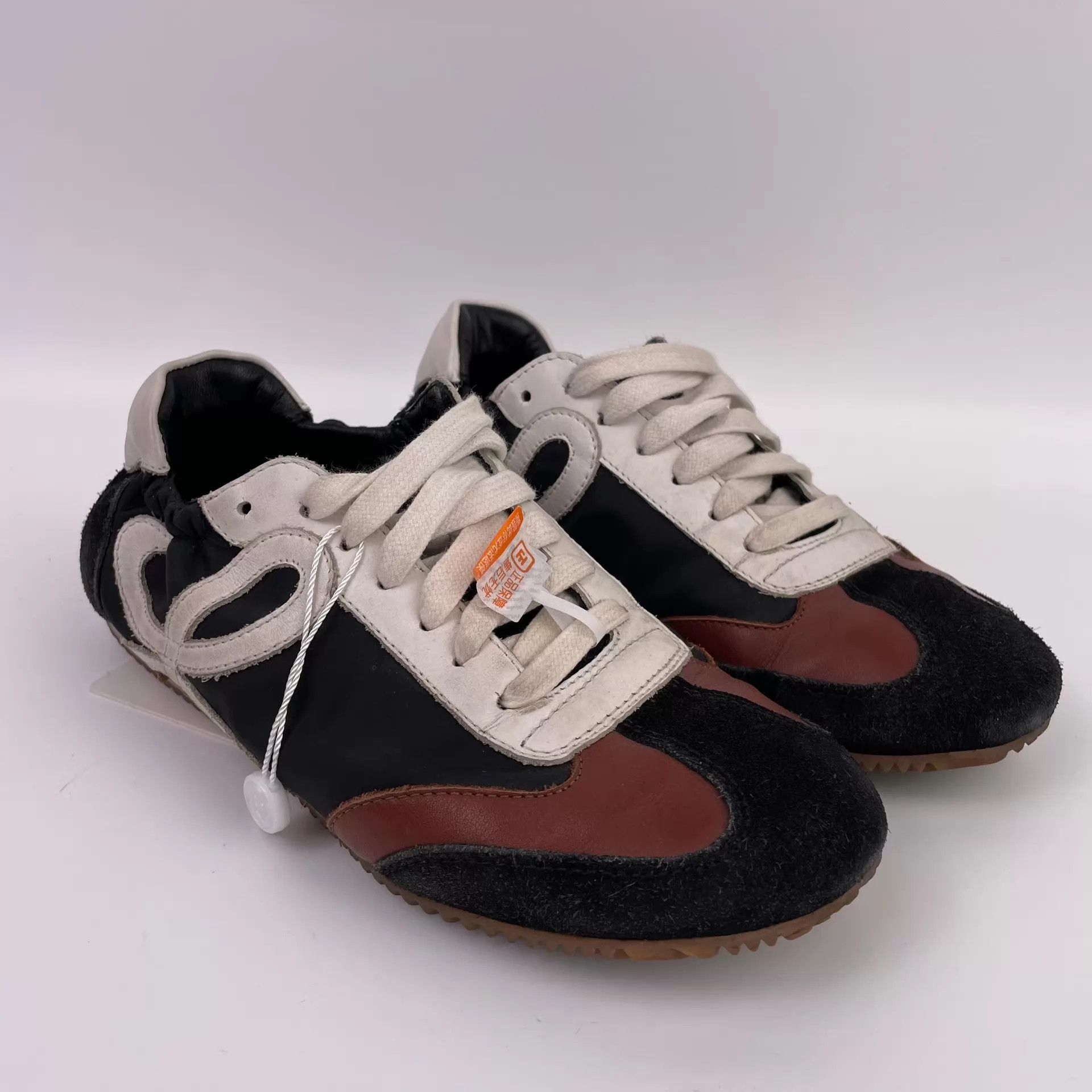 Loewe LOEWE color blocked sneaker 37 260516WRRFD04 Size US 6.5 / IT 36.5 - 2 Thumbnail