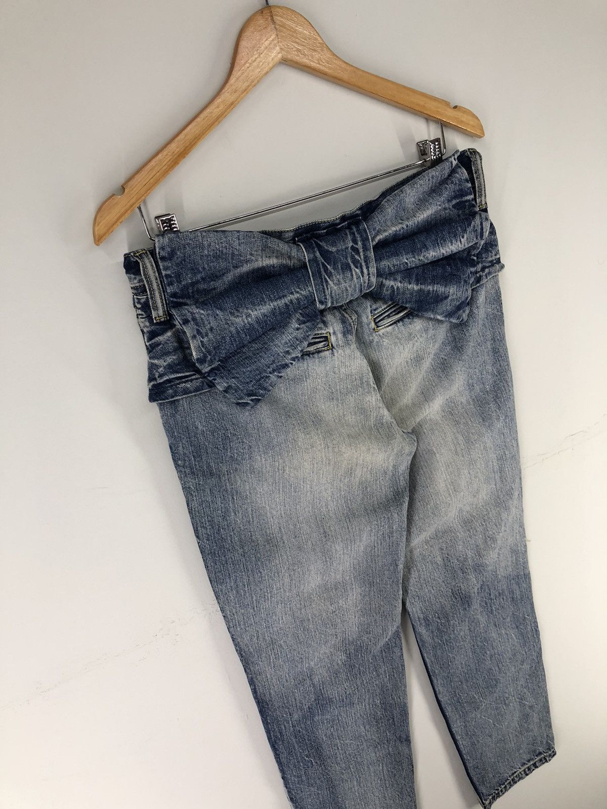 Japanese Brand Rodeo Crowns Back Ribbon Distressed Faded Blue Jeans Size 31" - 14 Thumbnail