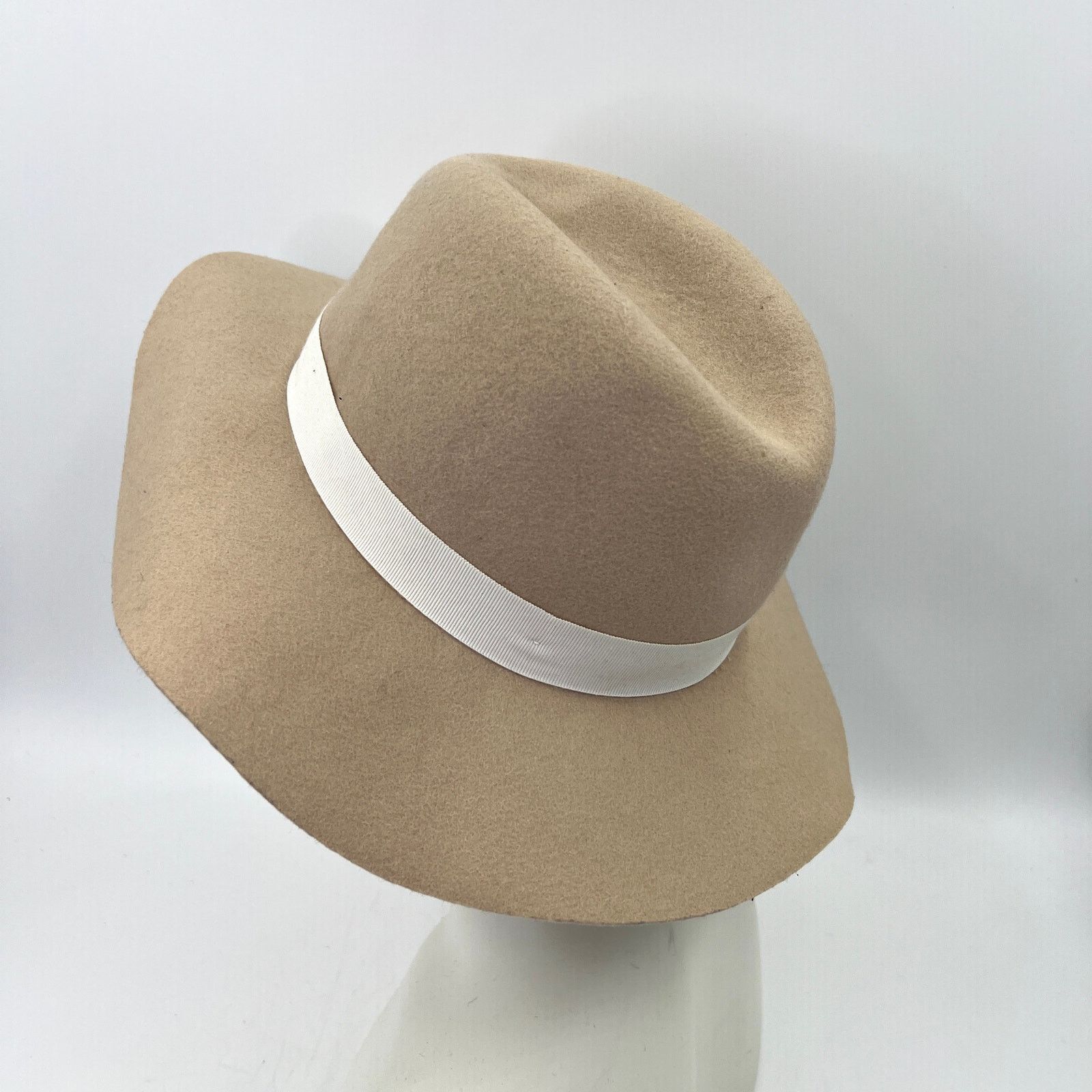 Club Monaco Club Monaco Millennie Wool Hat Ivory Biege Size ONE SIZE - 8 Thumbnail