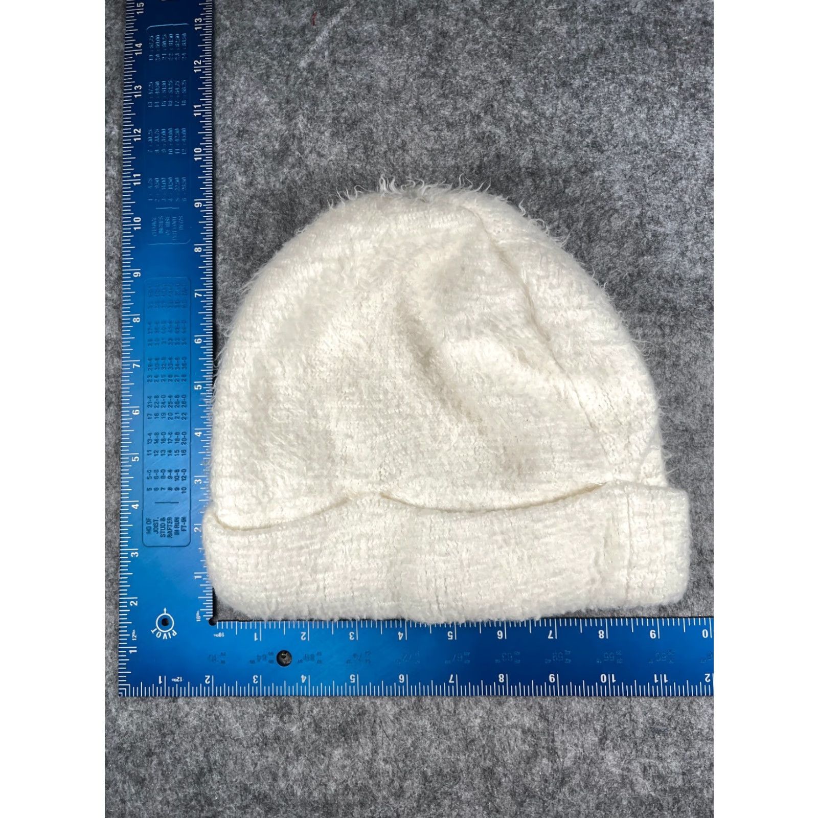 Vintage Beanie Beanie Women White Knit Polyester Blend Fuzzy Snow Ski Size ONE SIZE - 3 Thumbnail