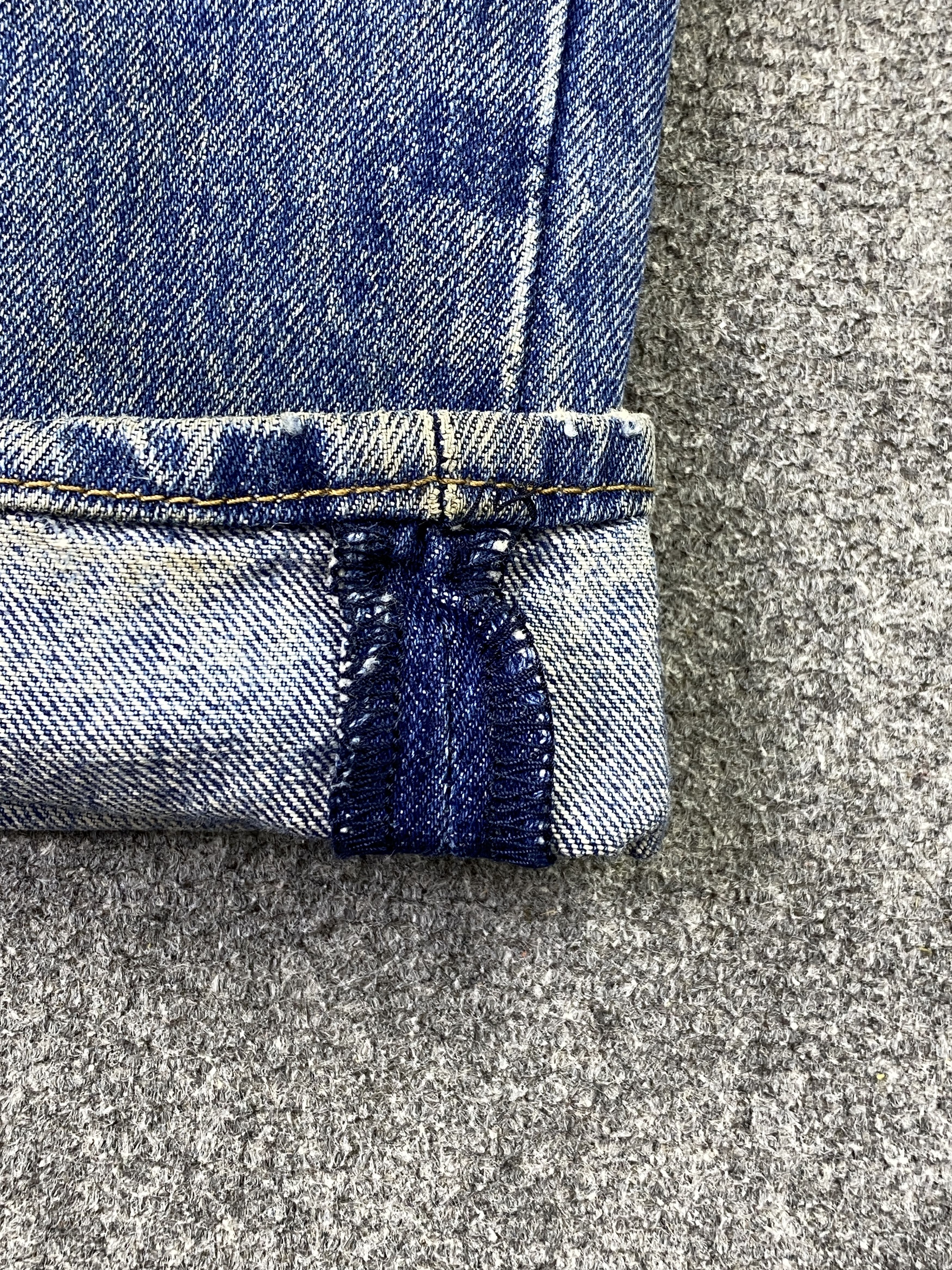 Levi's Vintage Levis 501 Button Fly Faded Blue Jeans DP2854 Size US 37 - 9 Thumbnail