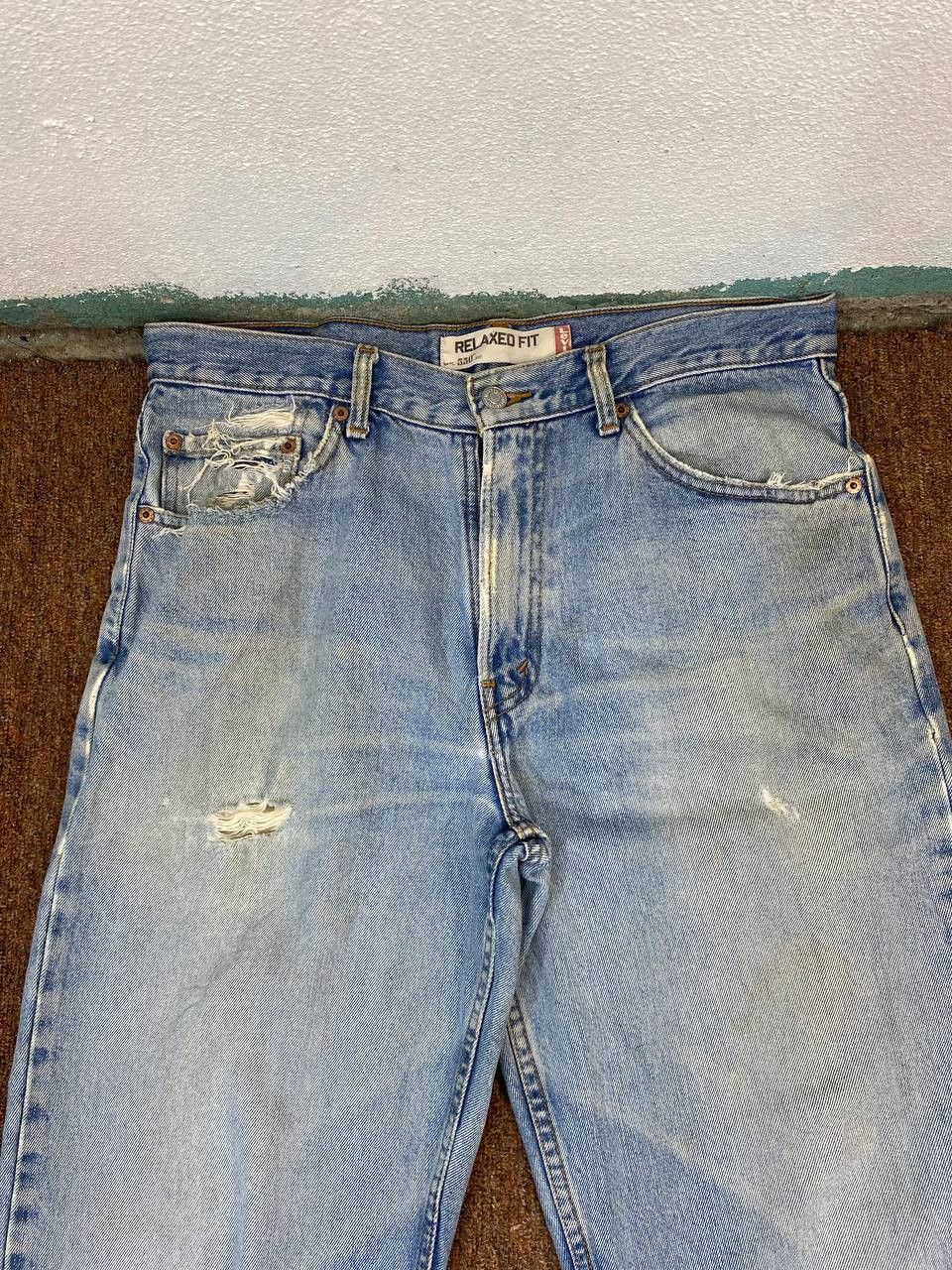 Levi's vintage levis 550 relaxed fit distressed denim Size US 35 - 8 Thumbnail