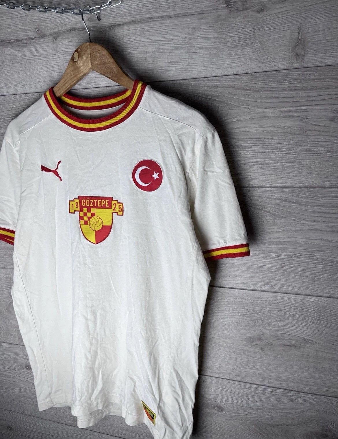Puma Soccer jersey Puma Goztepe 1925 size M men Size US M / EU 48-50 / 2 - 4 Thumbnail