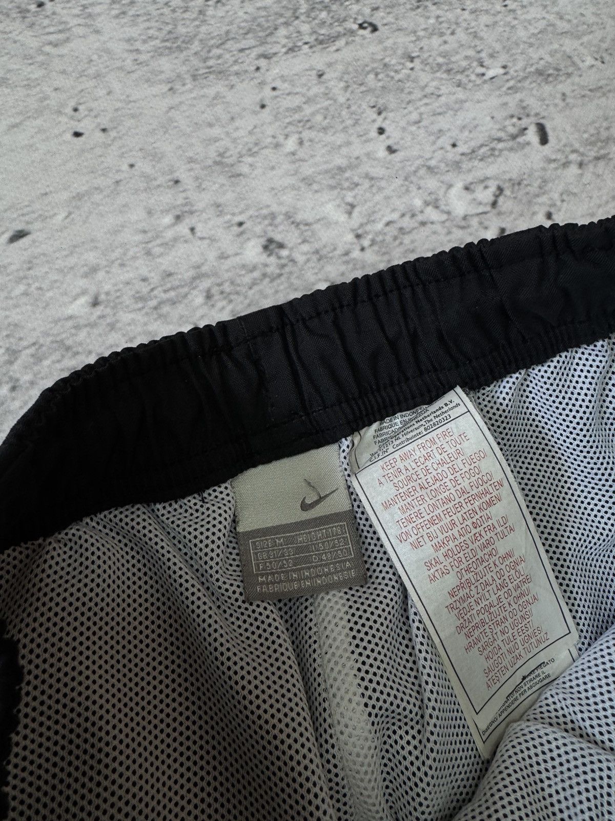 Nike × Vintage NIKE NYLON VINTAGE Y2K OVERSIZE BAGGY FIT PANTS SWEATPANTS Size US 32 / EU 48 - 8 Thumbnail
