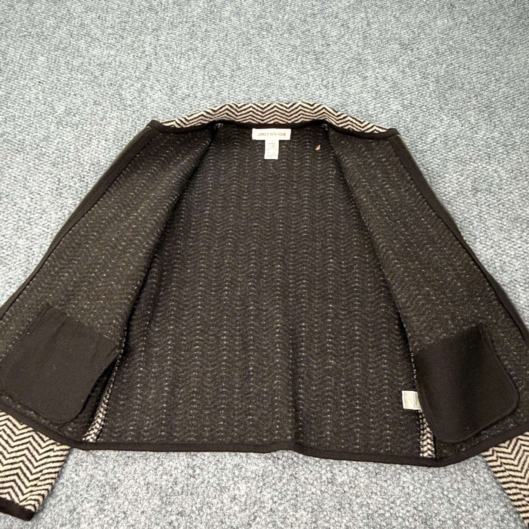 Jones New York Jones New York Jacket Women Small Black Merino Wool Zip Front Chevron Herringbone Knit Pockets Long Sleeve Collared Womens Size S / US 4 / IT 40 - 7 Thumbnail