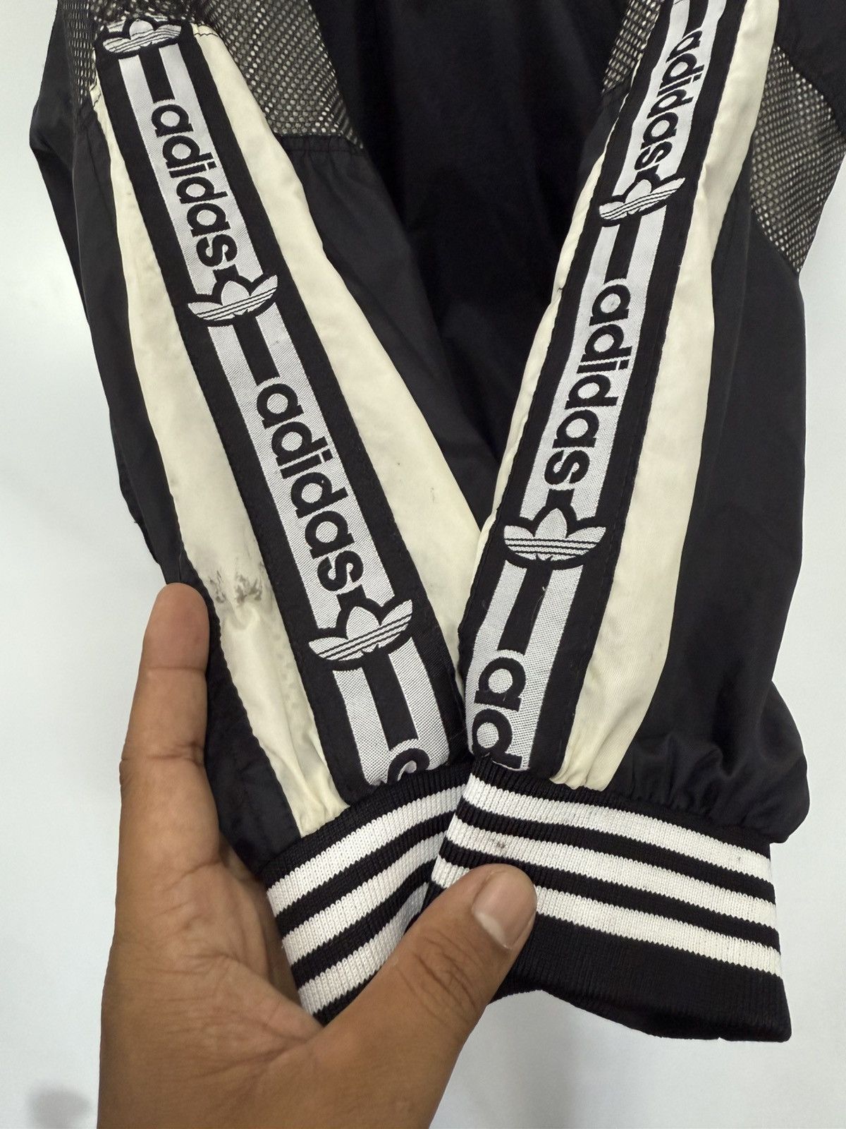 Adidas 🔥 VTG 90s Adidas Trefoil Side Tape V-Neck Back Hit Logo - L Size US L / EU 52-54 / 3 - 8 Thumbnail