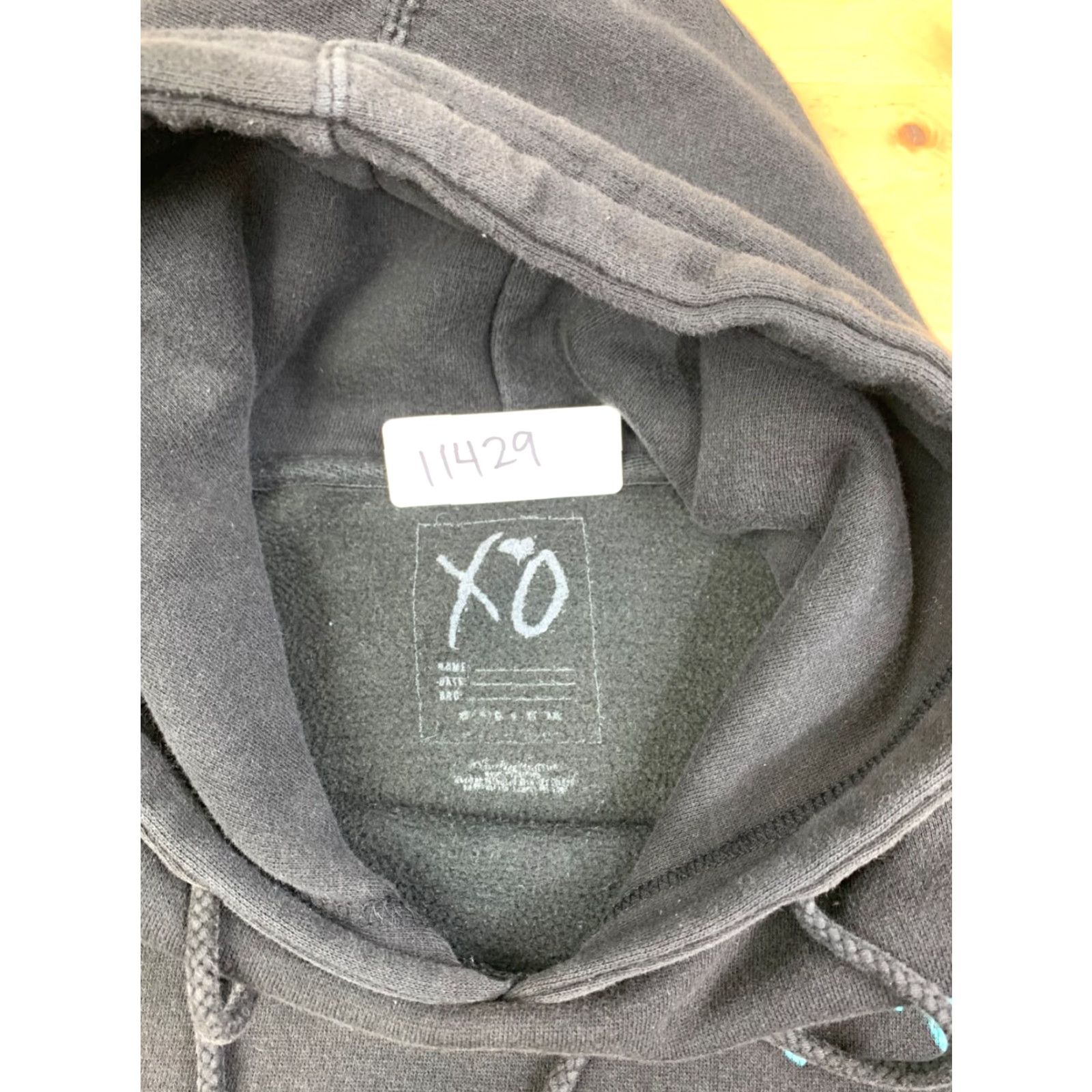 Vintage The Weekend XO Starboy World Tour Hoodie Mens S Black Pullover Hooded Pockets All Seasons 2017 Arena Tour 11429 Size US S / EU 44-46 / 1 - 2 Thumbnail