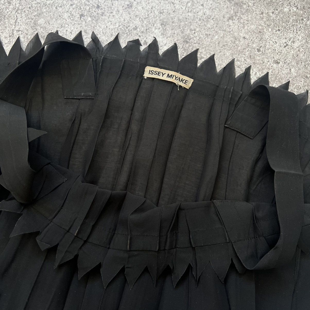 Issey Miyake RARE Issey Miyake Pleated Midi Dress Spiky Sawtooth Trim Size S / US 4 / IT 40 - 7 Thumbnail