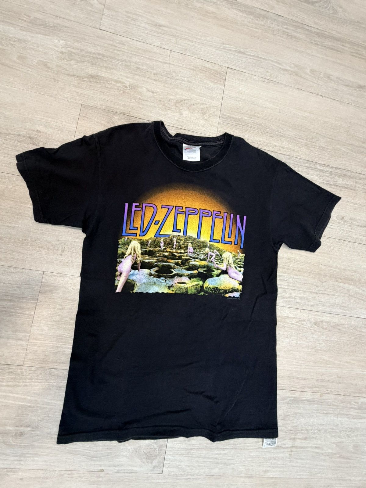 Led Zeppelin Led Zeppelin Vintage 2003 Band T-Shirt Black Hanes Tag Size US S / EU 44-46 / 1 - 1 Thumbnail