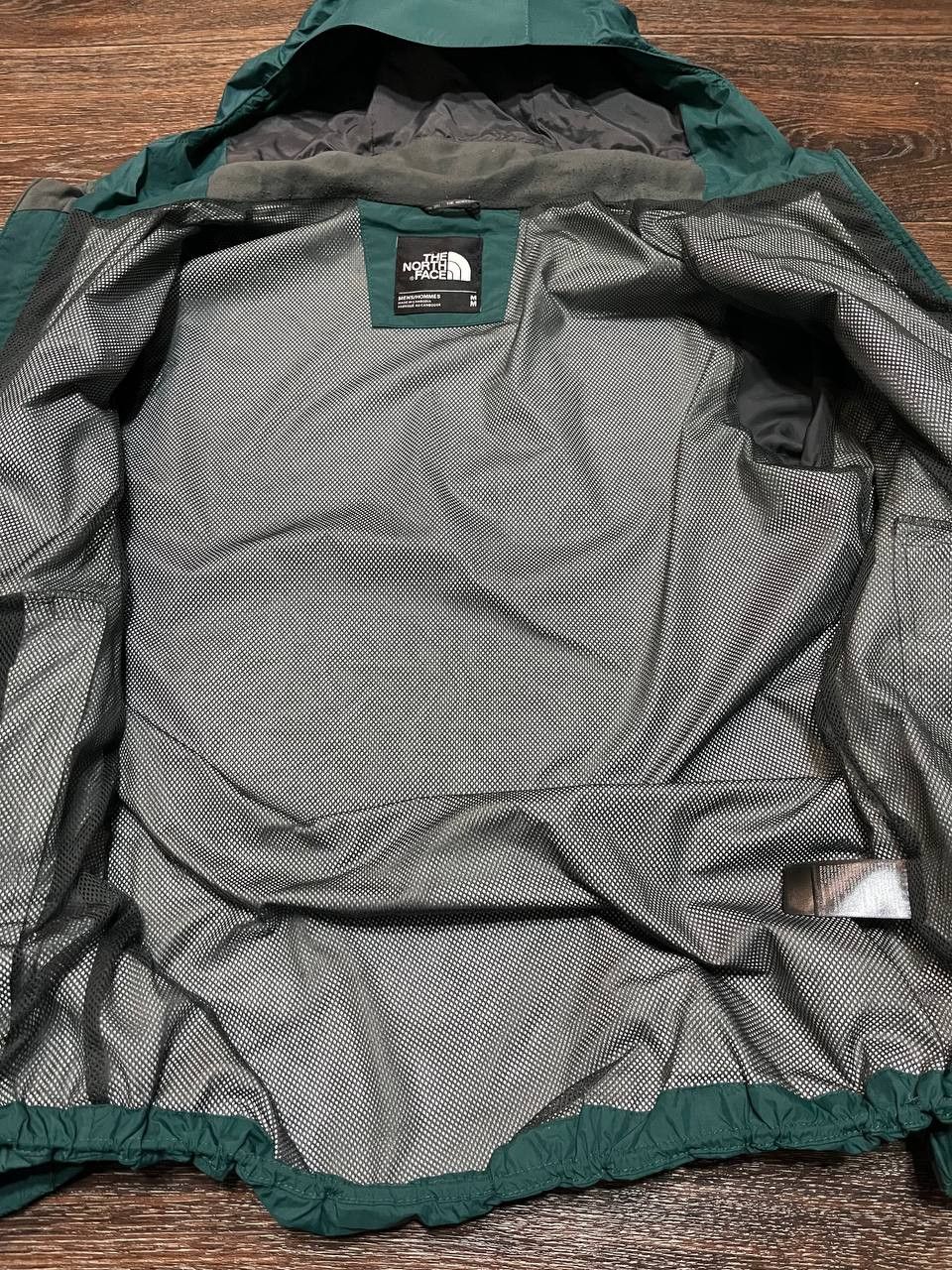 The North Face The North Face Men`s Green Dry Vent Windbreaker Jacket Sz M Size US M / EU 48-50 / 2 - 13 Thumbnail