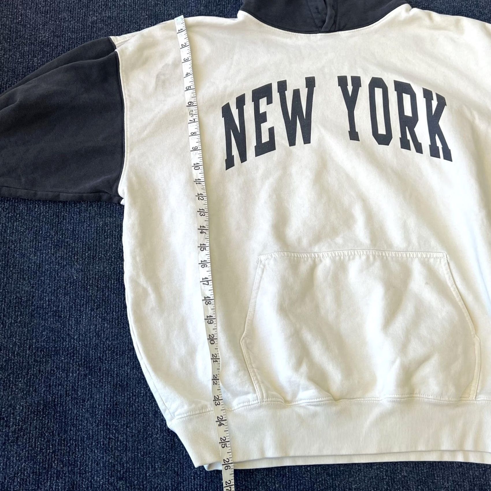 Vintage VINTAGE John Galt Hoodie Sweatshirt Womens Large White Black New York Pullover J Galt Size ONE SIZE - 7 Thumbnail