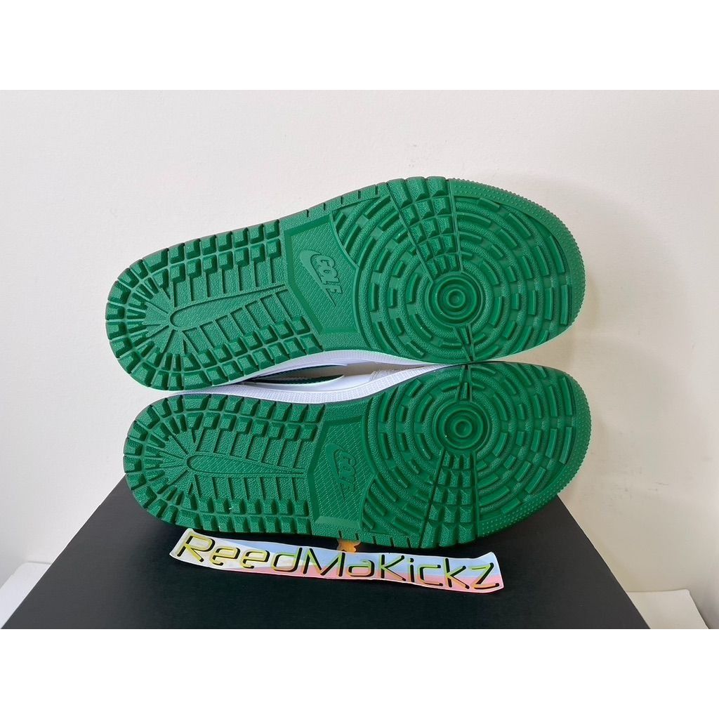 Jordan Brand Jordan 1 Low Golf White Pine Green Masters WOMENS 6us Size US 6 / IT 36 - 6 Thumbnail
