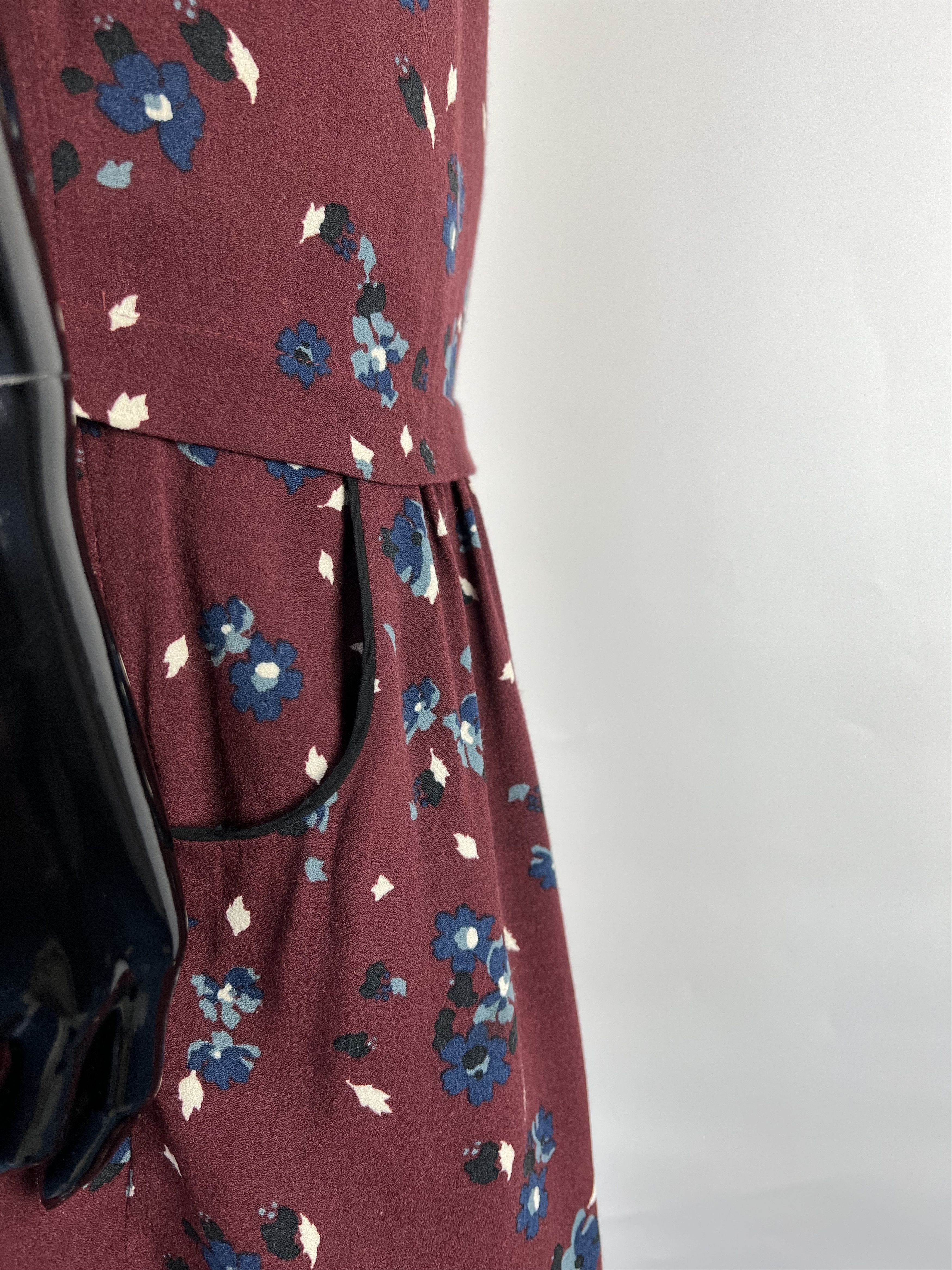 Sezane Sezane Burgundy Floral Print Half Sleeve Short Dress Size 36 Size S / US 4 / IT 40 - 5 Thumbnail