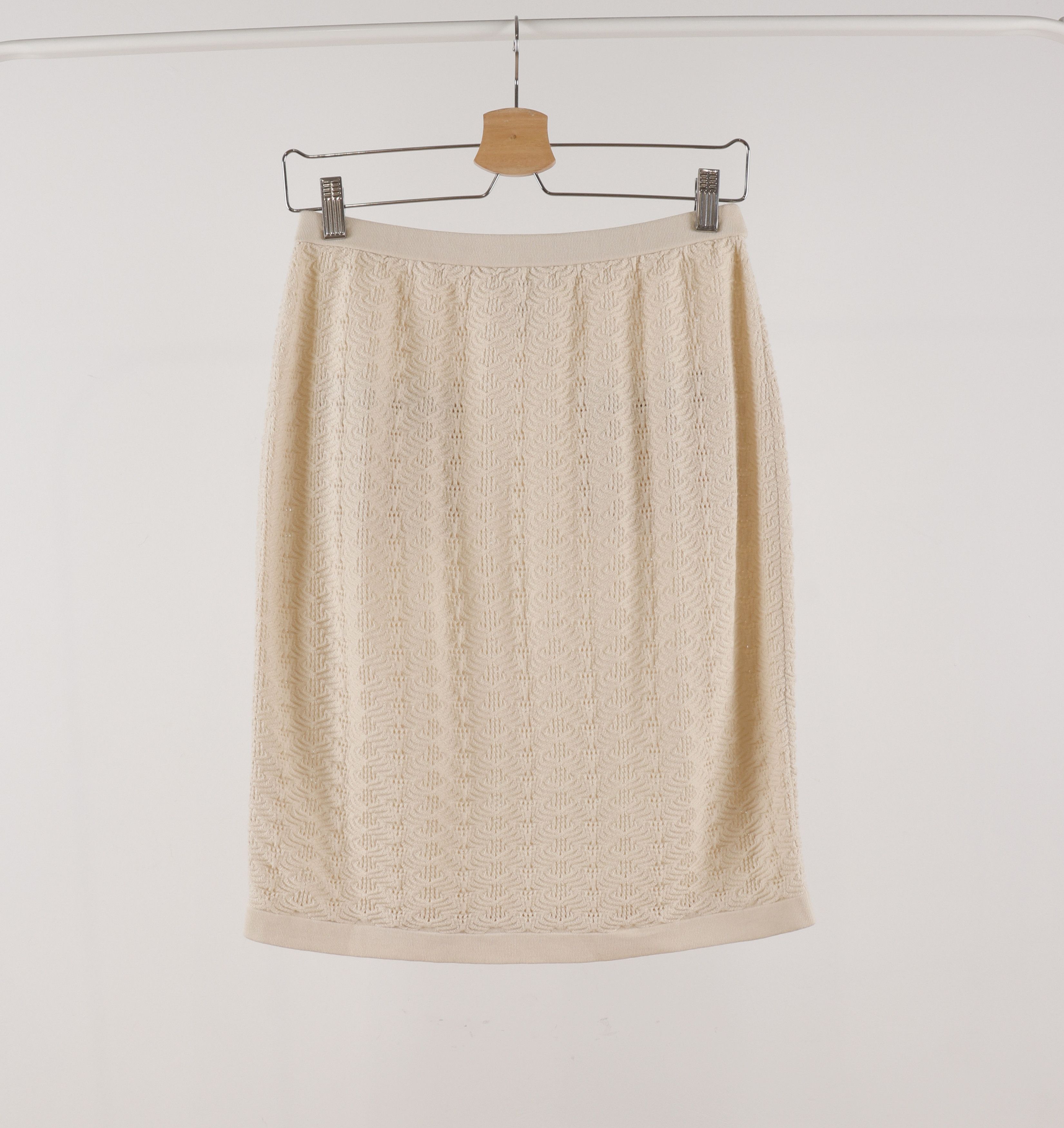 Chanel Chanel Cream Knitted Midi Skirt with Navy Pocket Size 38 Size 26" / US 2 / IT 38 - 5 Thumbnail