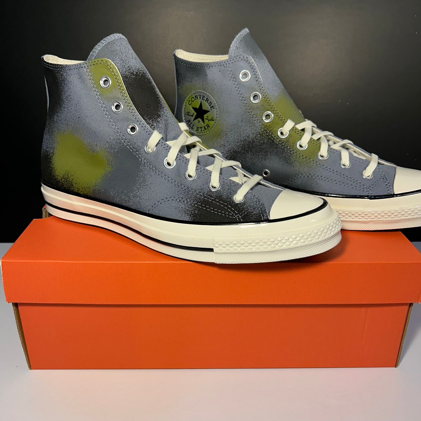 Converse Converse Chuck 70 Hi "Spray Paint" Lunar Grey Men 12 A03433C Size US 12 / EU 45 - 3 Thumbnail