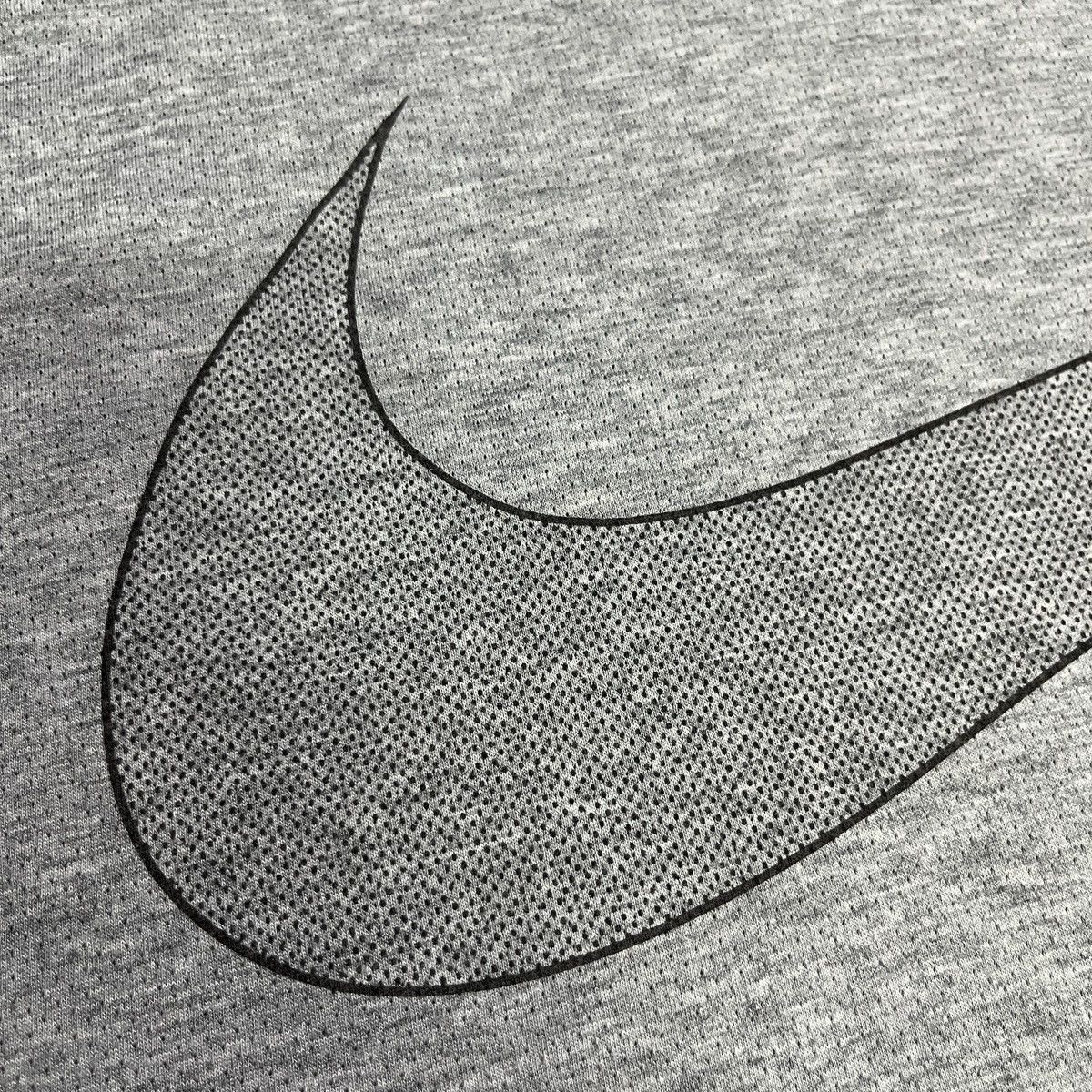 Nike × Vintage Nike Logo Dri Fit T Shirt Size US S / EU 44-46 / 1 - 3 Thumbnail