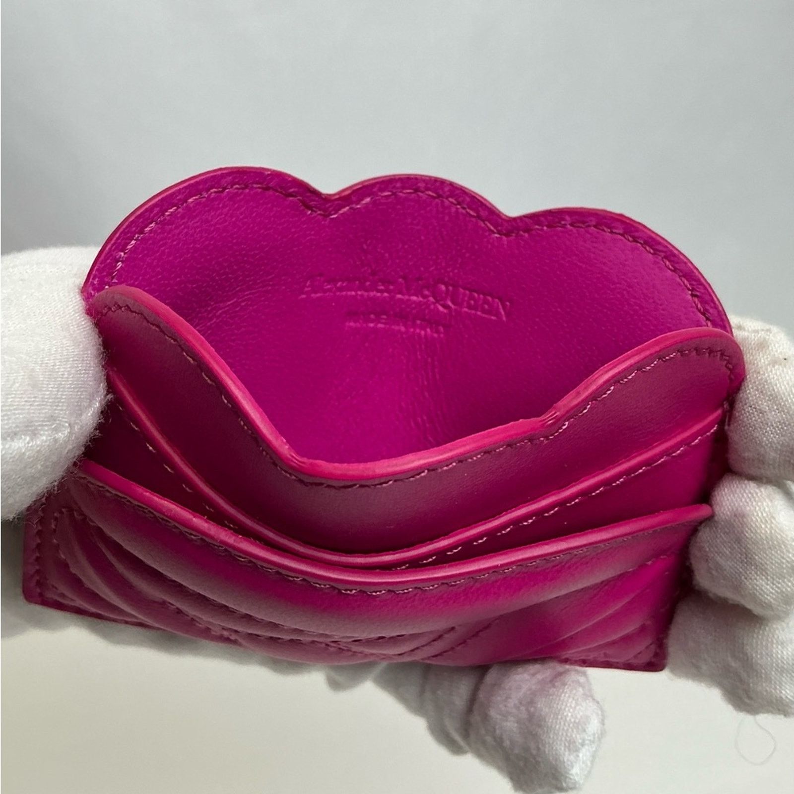 Alexander McQueen Alexander McQueen Seal Logo Card Holder in Fuchsia New Size ONE SIZE - 7 Thumbnail